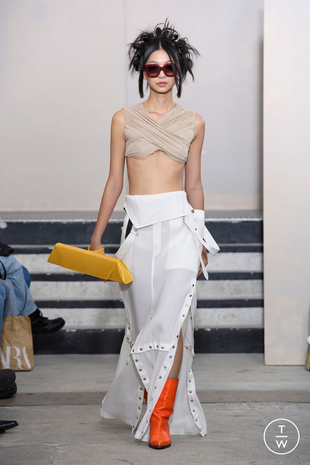 Fashion Week Paris Spring/Summer 2023 look 2 from the WEINSANTO collection womenswear
