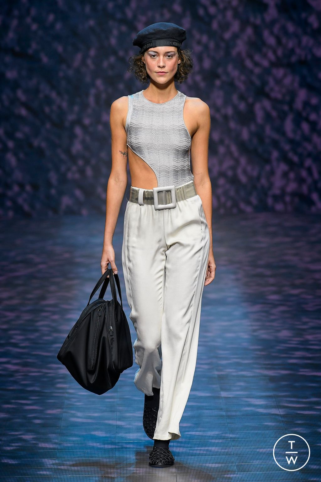 Fashion Week Milan Spring/Summer 2023 look 4 from the Emporio Armani collection womenswear