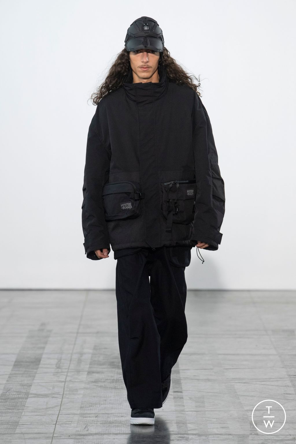 Fashion Week Paris Fall/Winter 2023 look 38 de la collection Junya Watanabe Man menswear