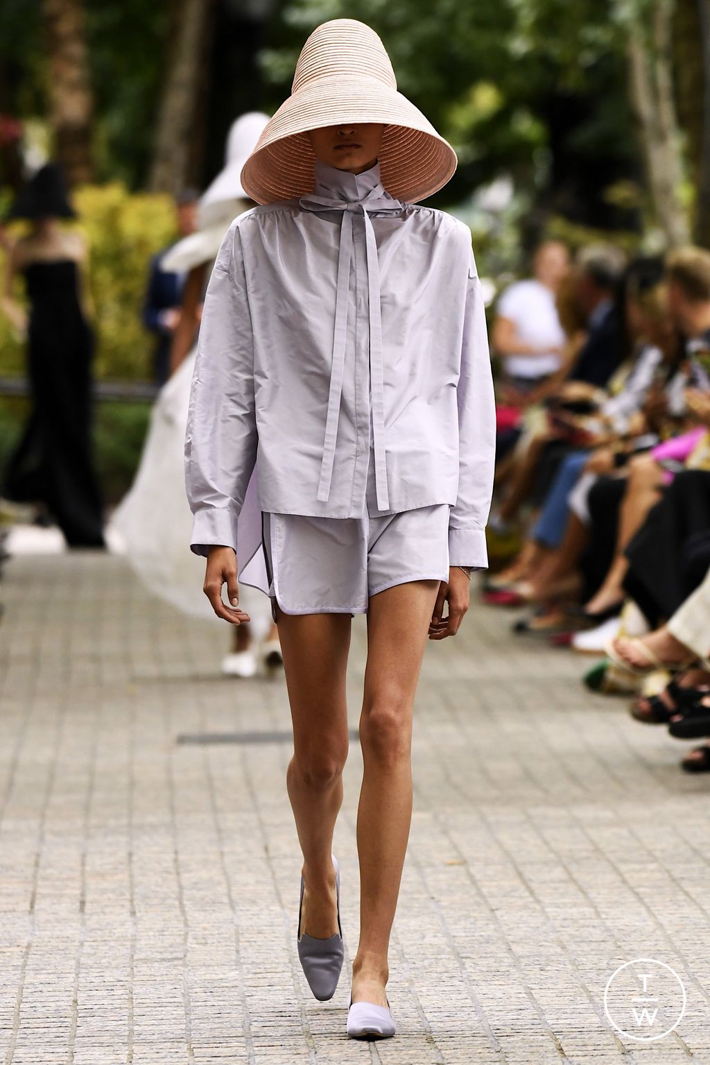Fashion Week New York Spring/Summer 2023 look 30 from the Adam Lippes collection womenswear
