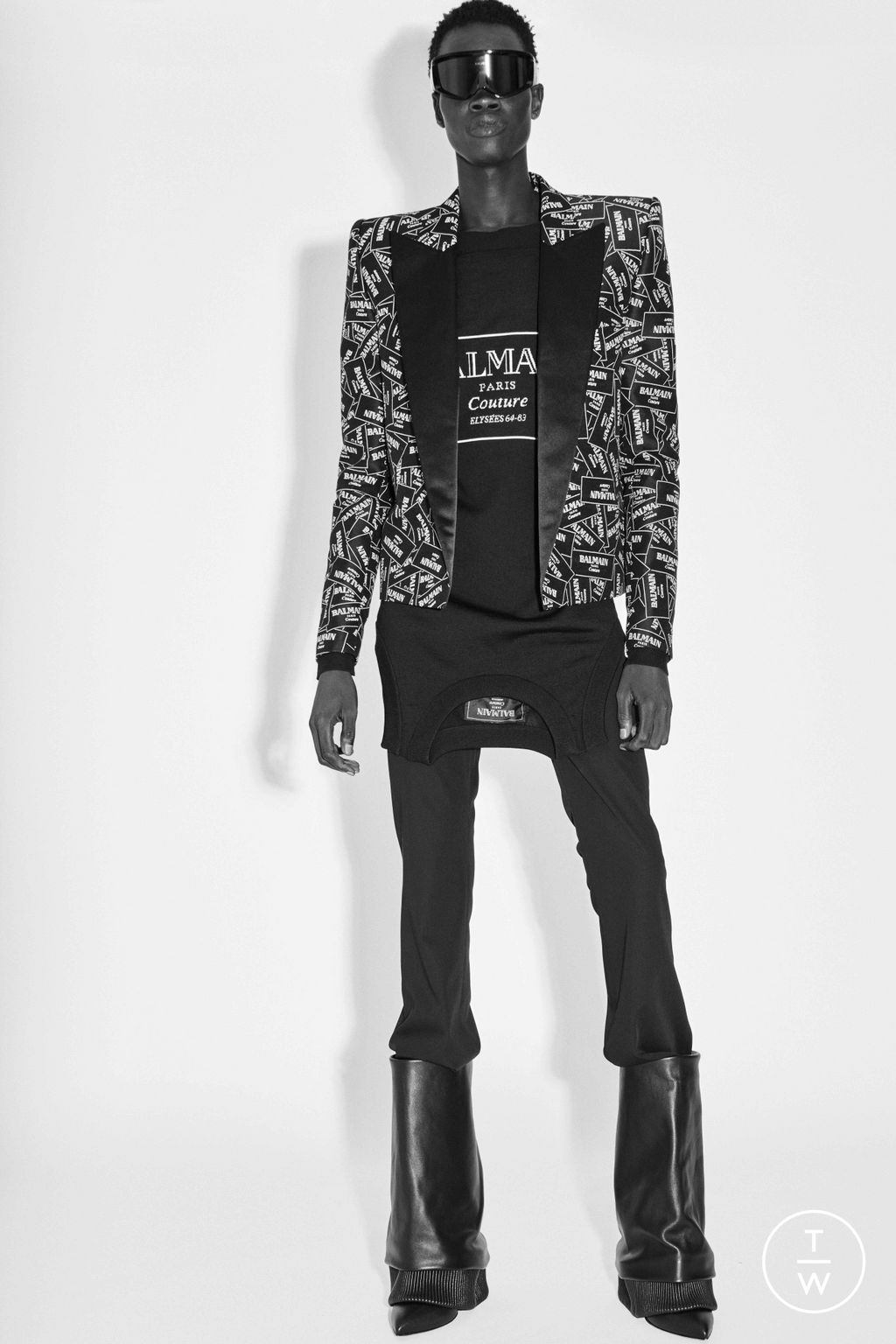 Fashion Week Paris Resort 2025 look 5 from the Balmain collection menswear