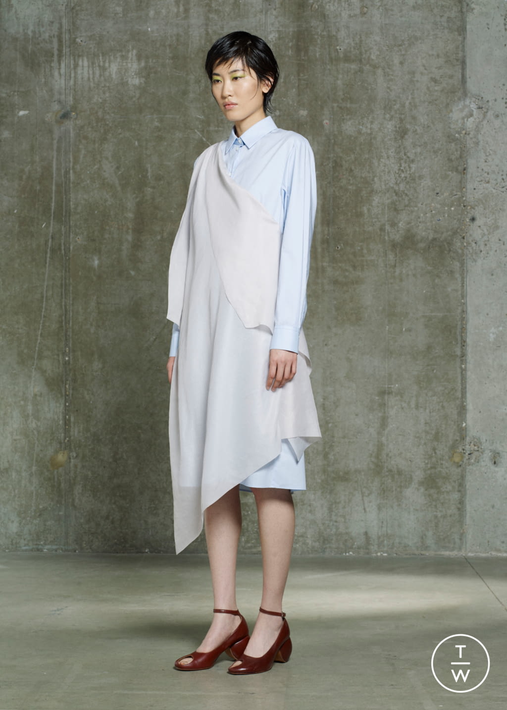 Fashion Week London Resort 2020 look 5 from the Chalayan collection 女装