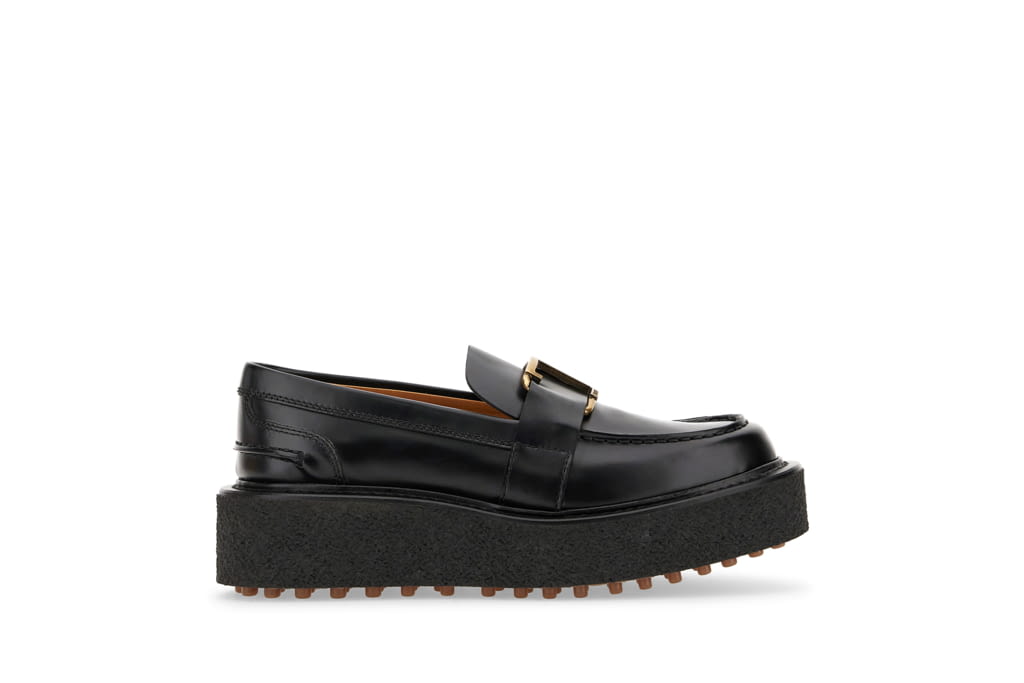 Fashion Week Milan Fall/Winter 2021 look 16 de la collection Tod's womenswear accessories