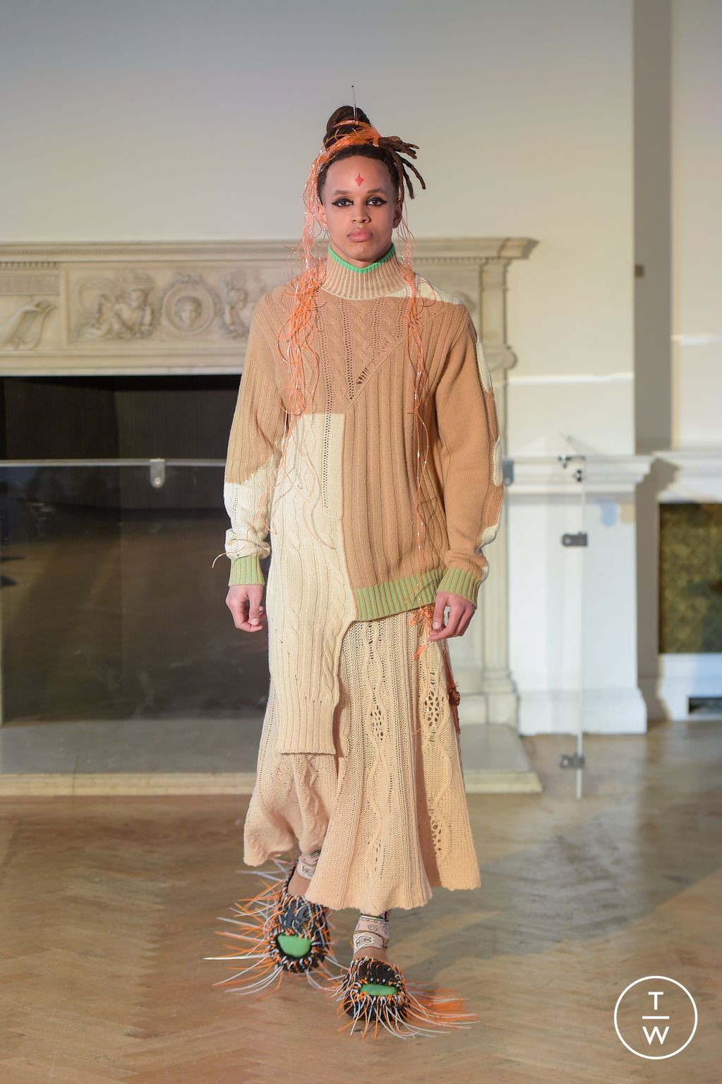 Fashion Week London Fall/Winter 2023 look 5 from the Chau Rising collection 女装