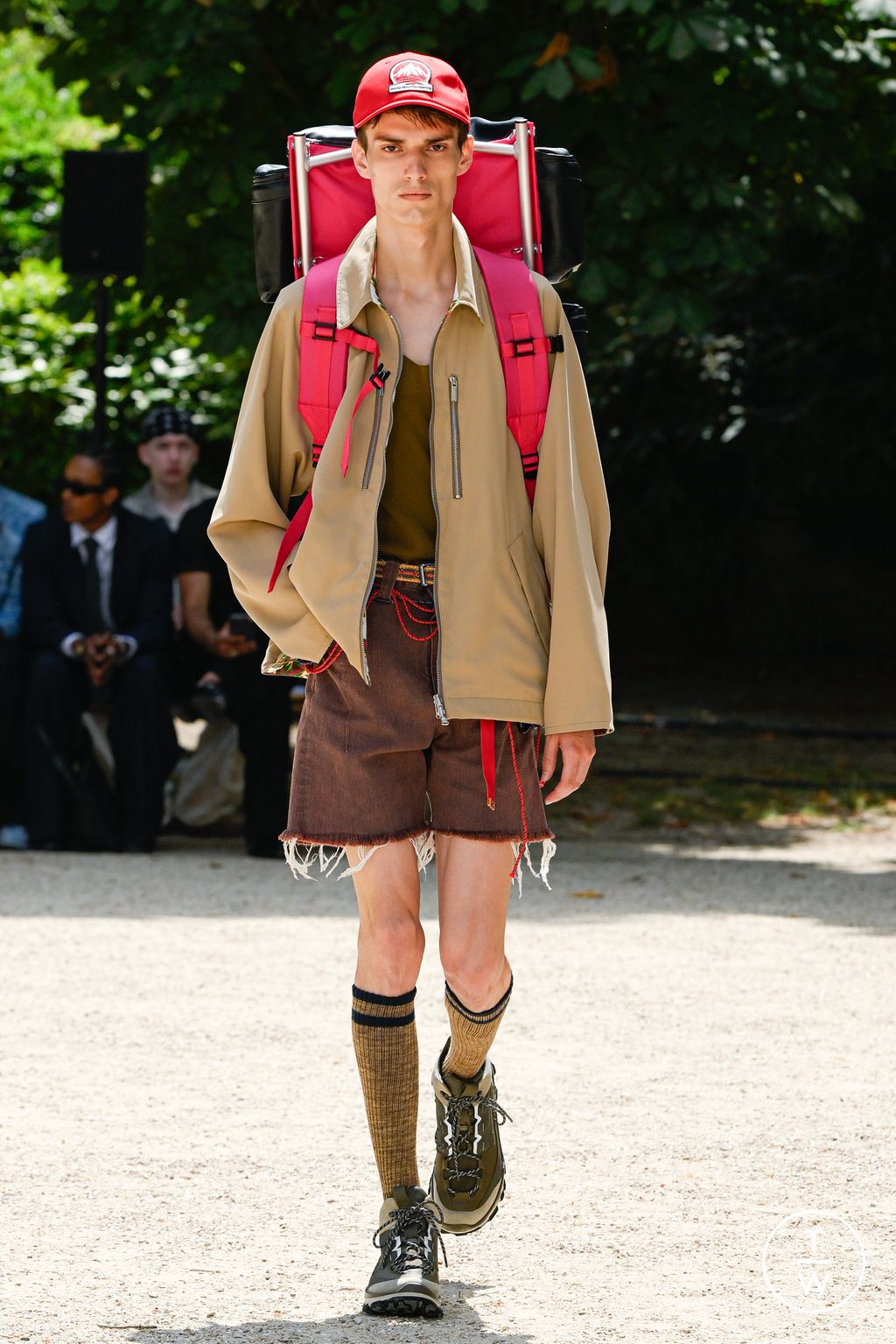 Fashion Week Paris Spring/Summer 2026 look 5 de la collection White Mountaineering menswear