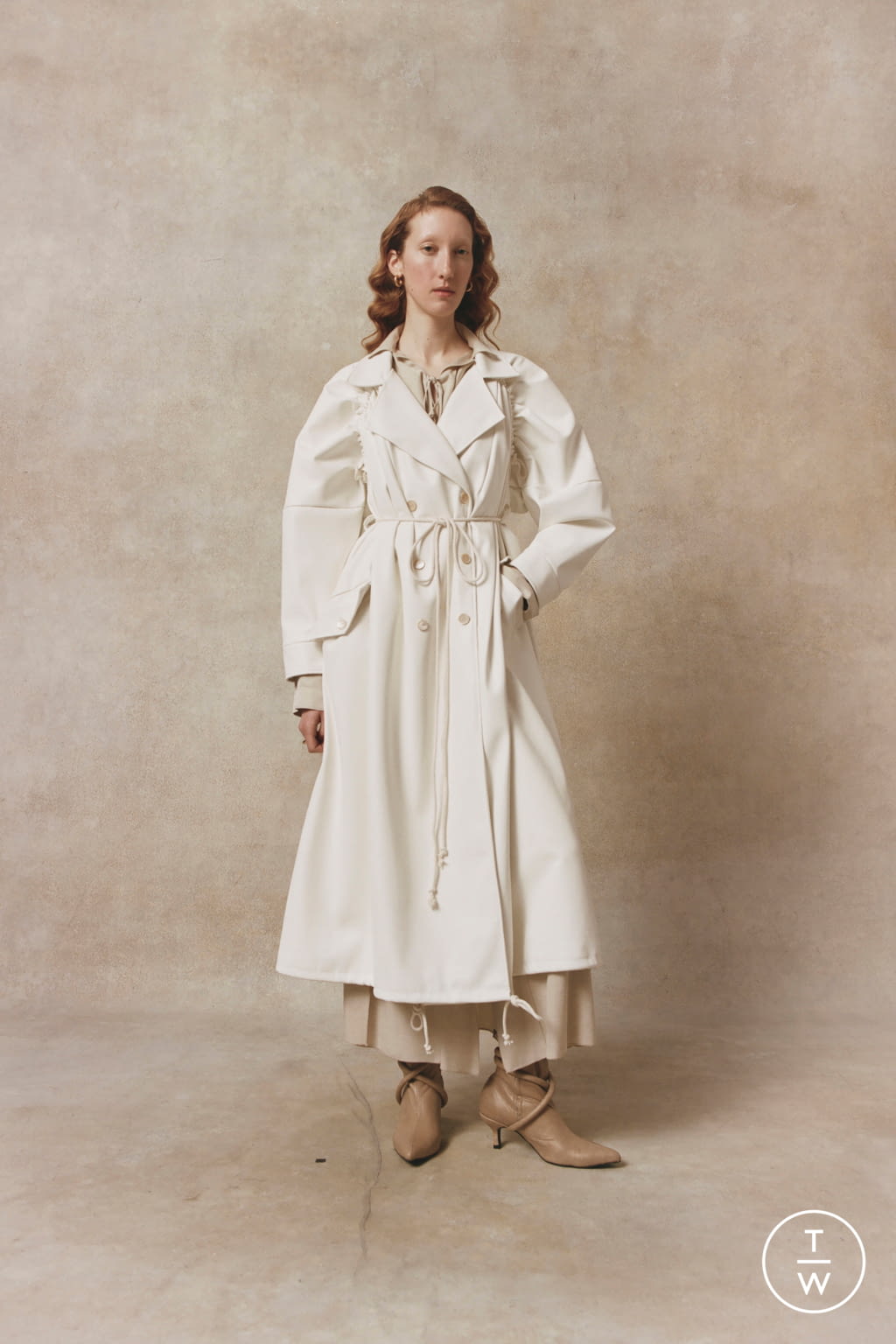 Fashion Week London Fall/Winter 2021 look 5 from the Palmer Harding collection womenswear