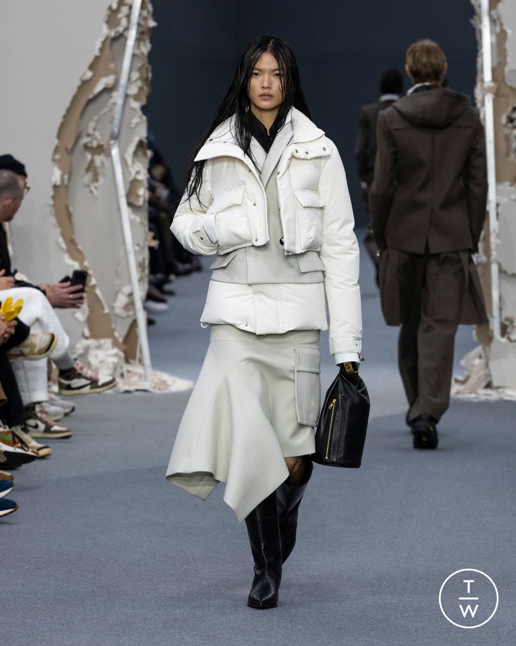 Fashion Week Paris Fall/Winter 2026 look 50 from the Sacai collection 男装