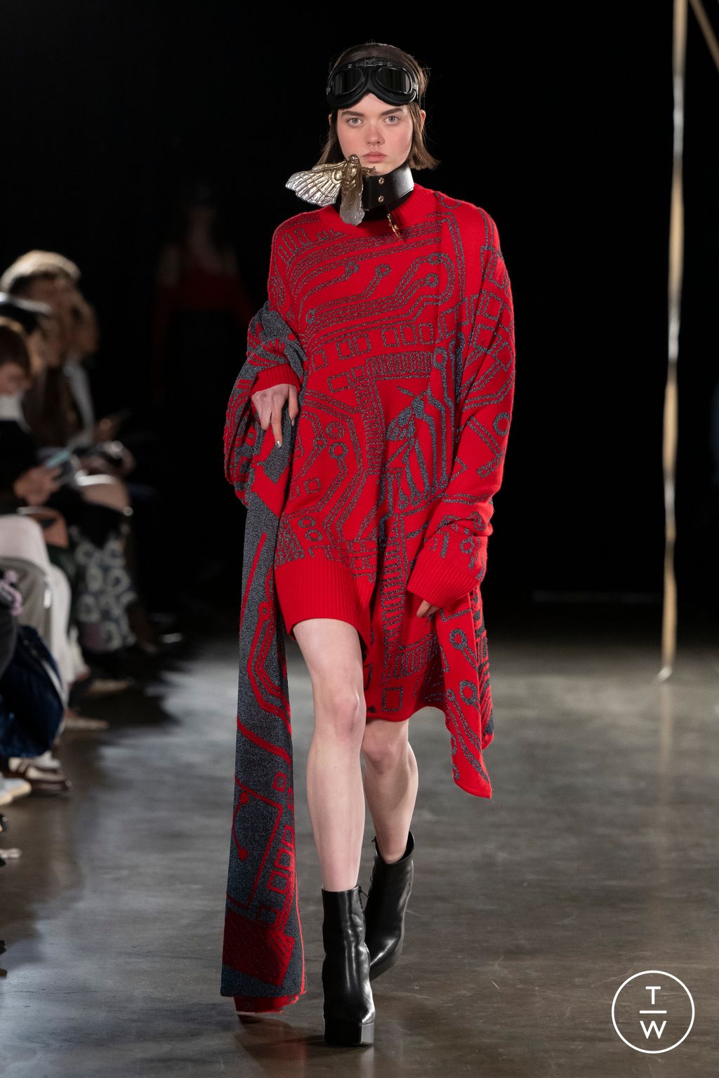 Fashion Week London Fall/Winter 2023 look 50 from the MITHRIDATE collection 女装