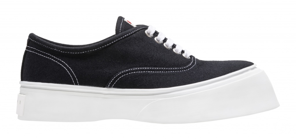 Fashion Week Milan Pre-Fall 2019 look 50 from the Marni collection womenswear accessories