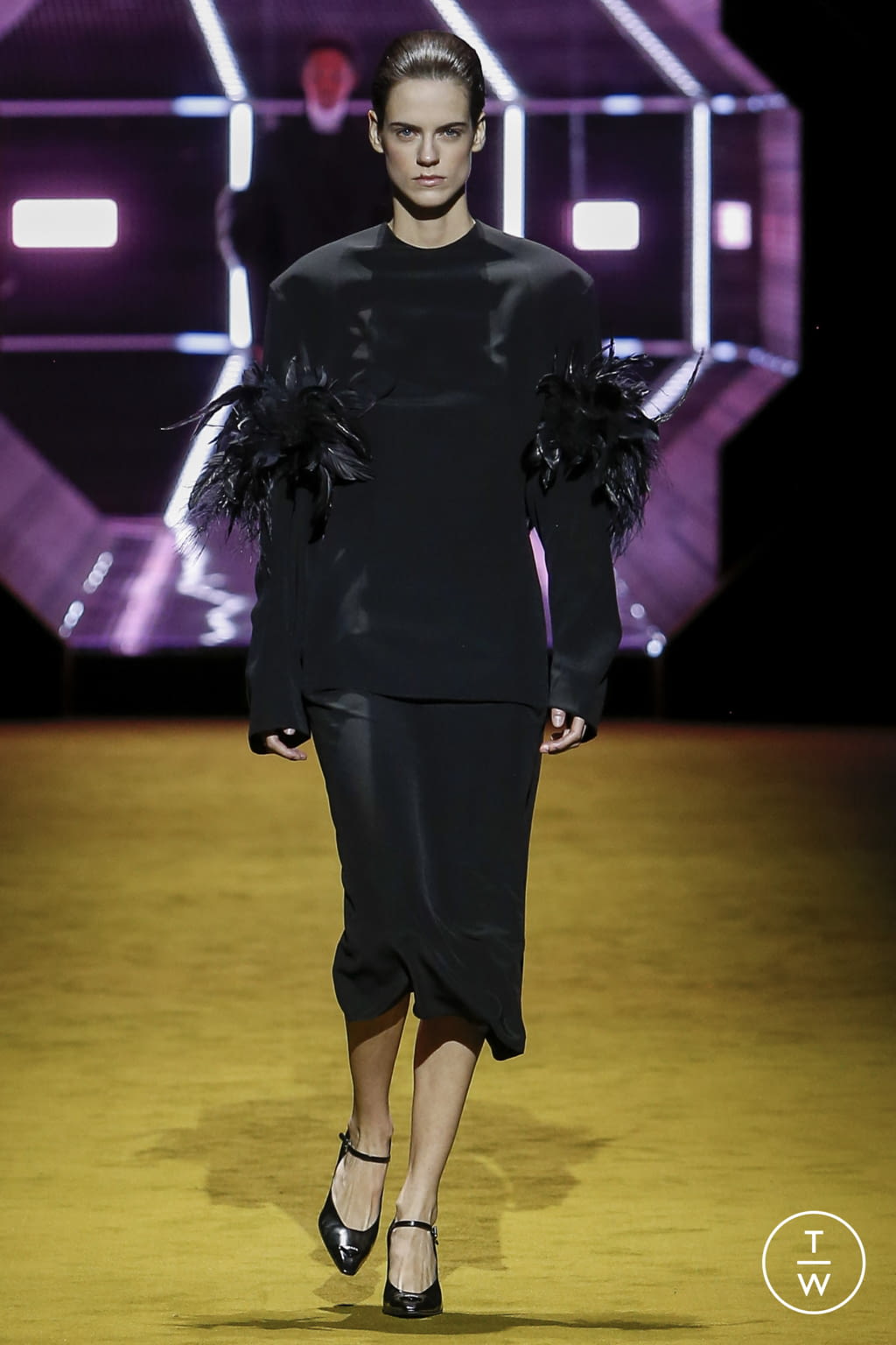 Fashion Week Milan Fall/Winter 2022 look 50 from the Prada collection womenswear