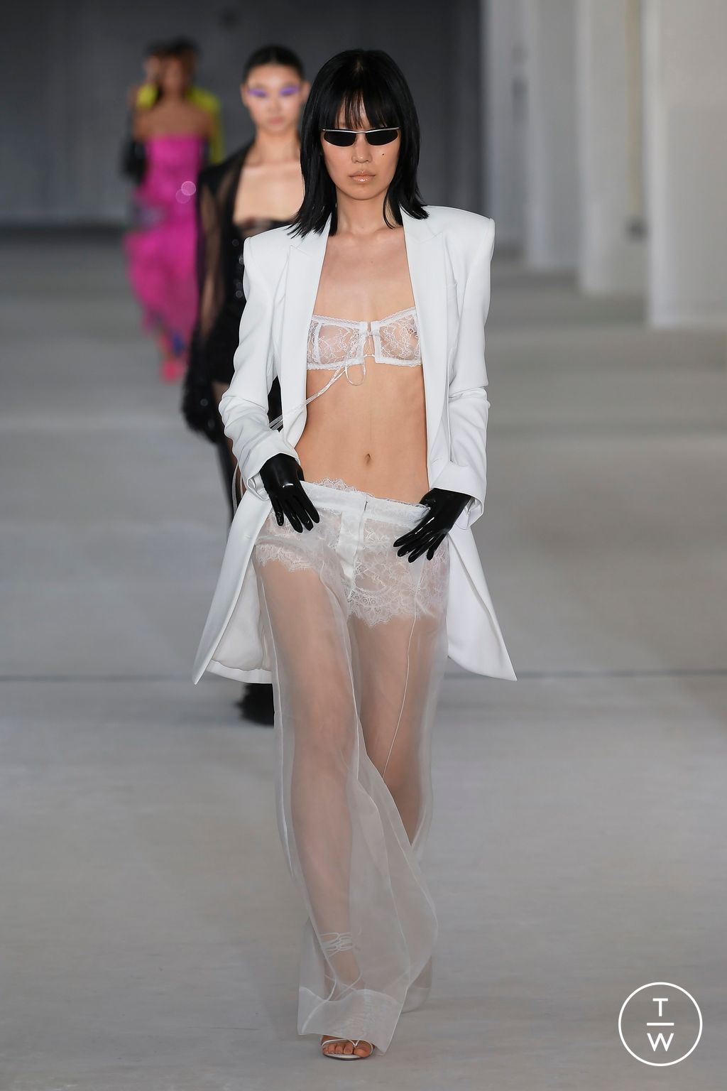 Fashion Week New York Spring/Summer 2023 look 13 from the Prabal Gurung collection 女装