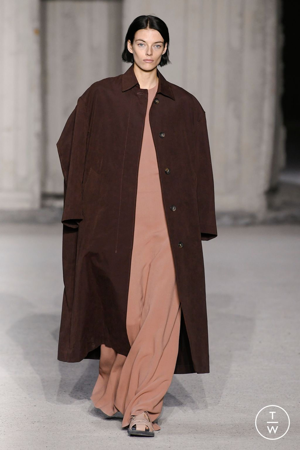 Fashion Week Milan Spring/Summer 2023 look 13 from the Tod's collection 女装