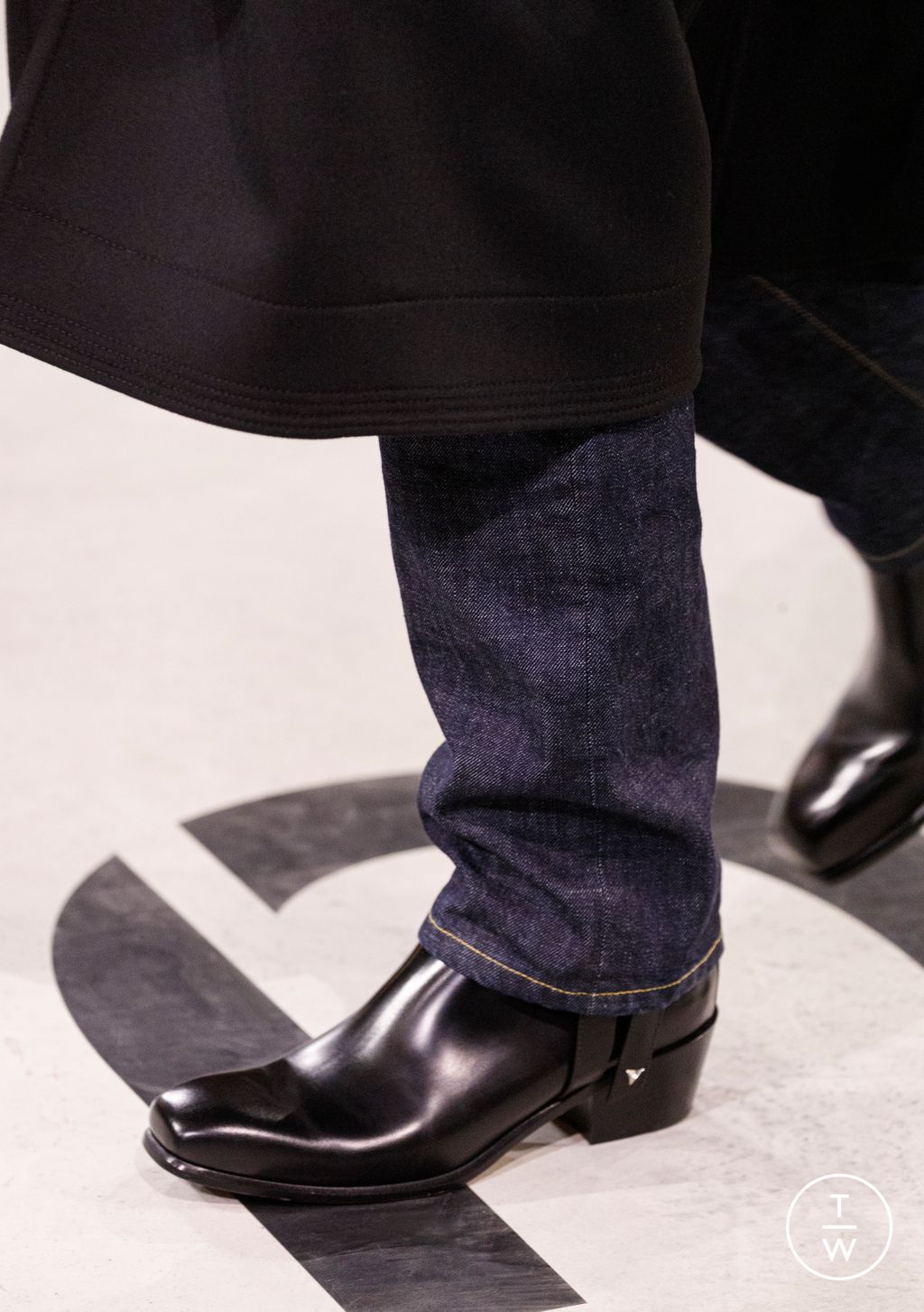 Fashion Week Milan Fall/Winter 2026 look 67 from the Fendi collection womenswear accessories