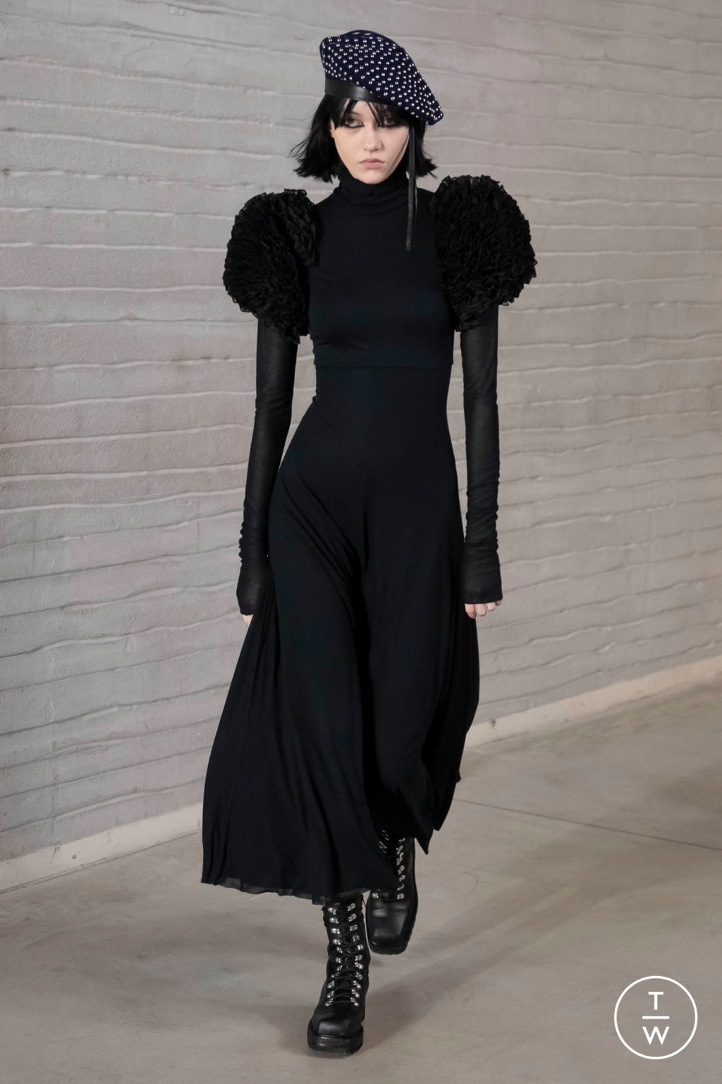 Fashion Week Milan Fall/Winter 2021 look 51 de la collection Philosophy di Lorenzo Serafini womenswear