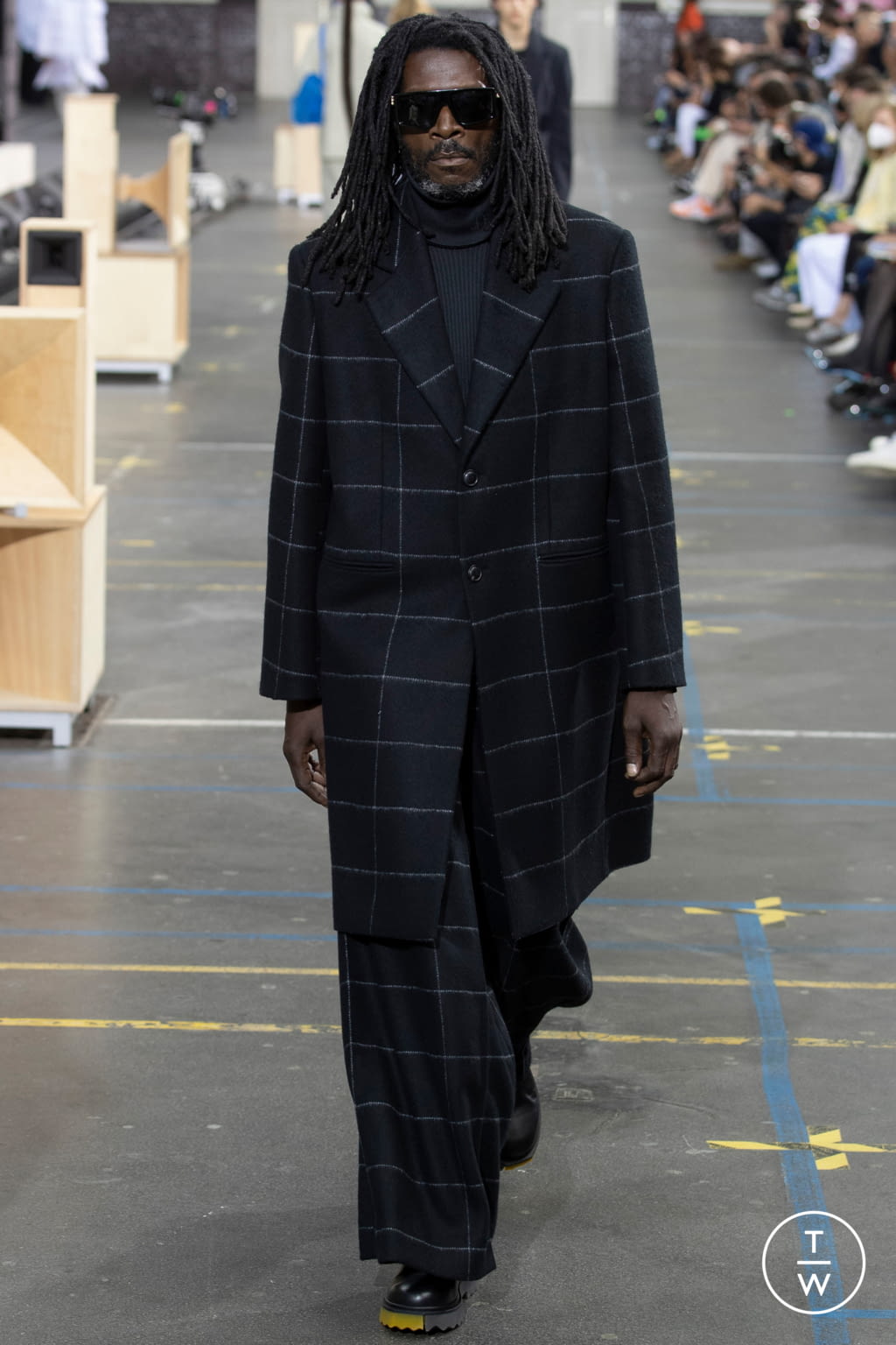 Fashion Week Paris Fall/Winter 2021 look 51 from the Off-White collection womenswear