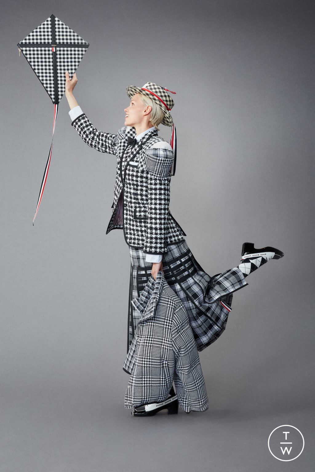 Fashion Week Paris Resort 2022 look 51 from the Thom Browne collection womenswear