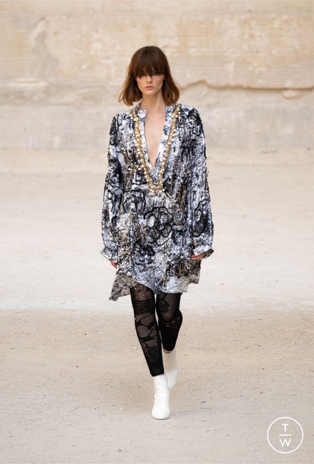 Fashion Week Paris Resort 2022 look 51 de la collection Chanel womenswear