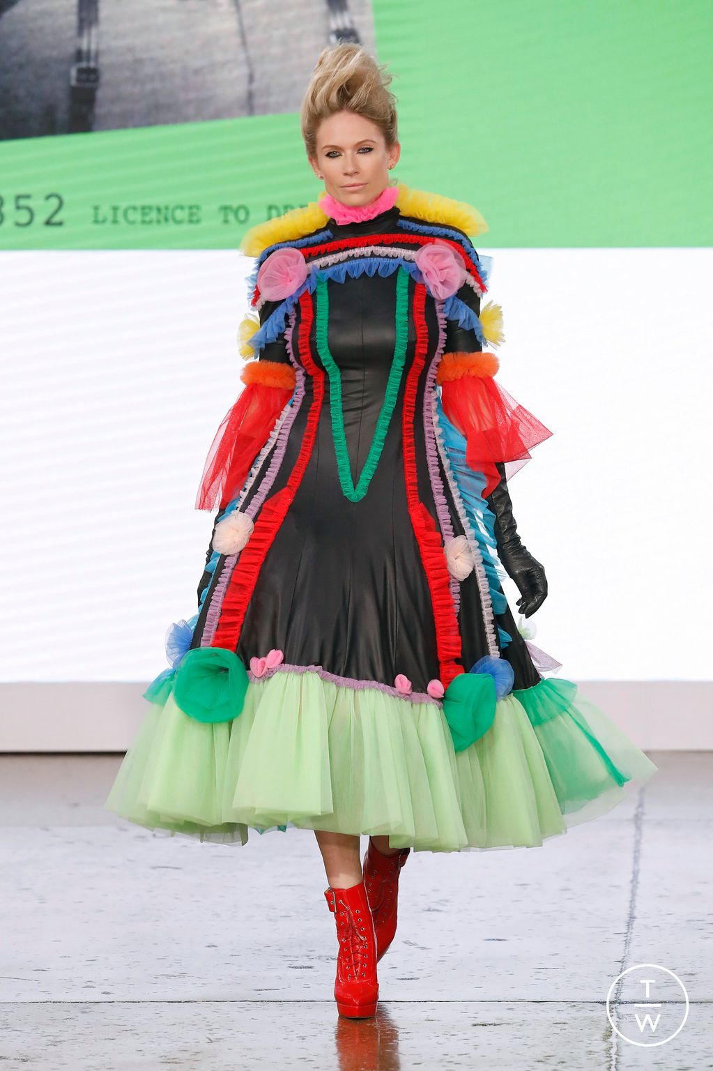 Fashion Week London Spring/Summer 2023 look 26 from the Pam Hogg collection womenswear
