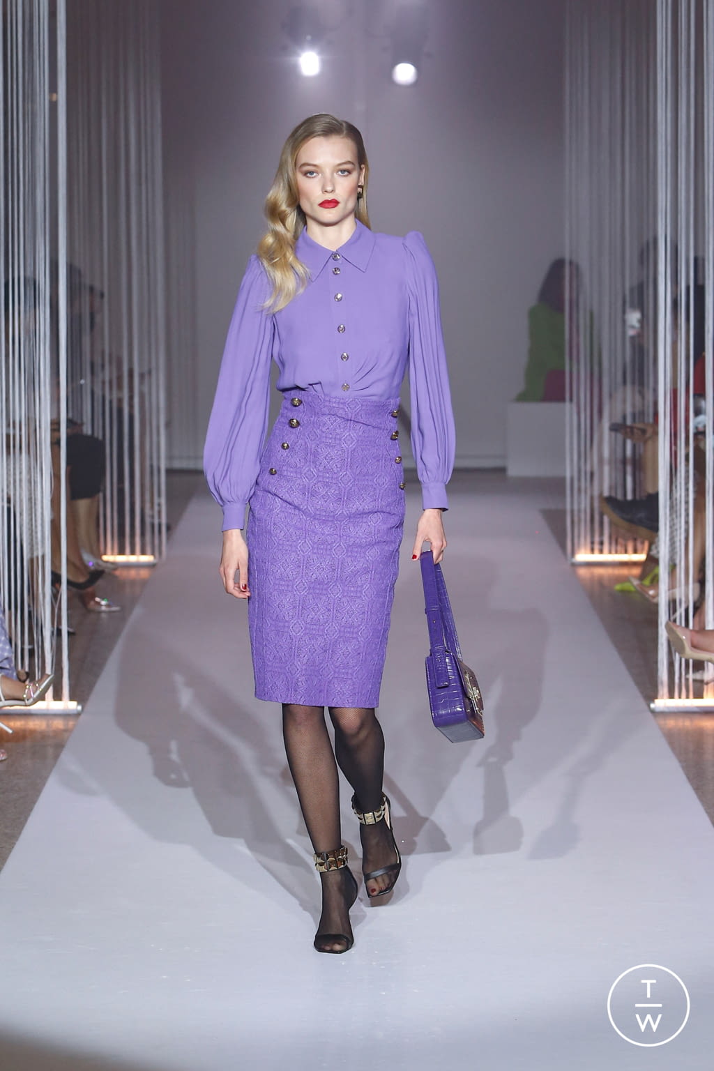 Fashion Week Milan Fall/Winter 2022 look 52 from the Elisabetta Franchi collection womenswear