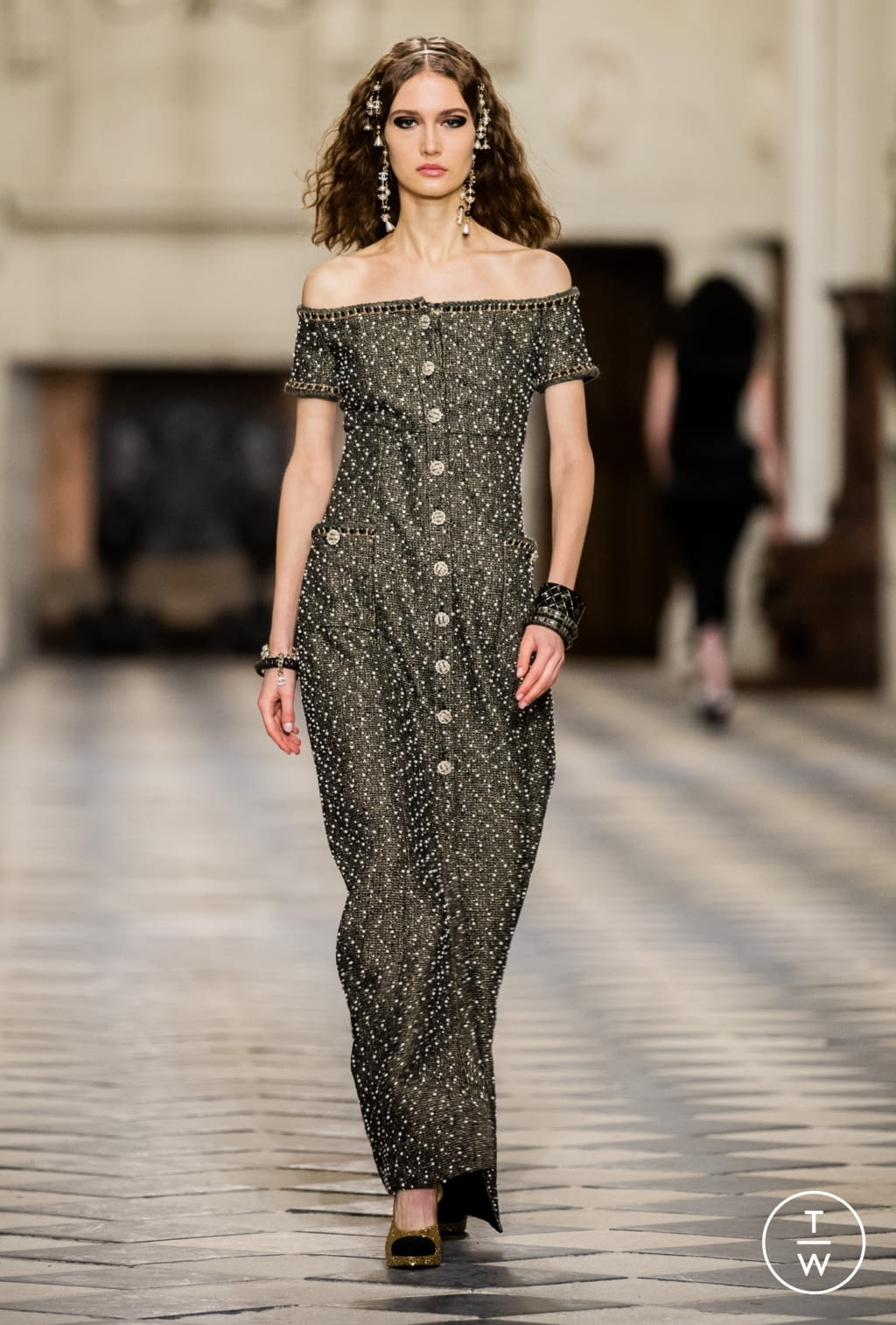 Fashion Week Paris Pre-Fall 2021 look 52 from the Chanel collection womenswear
