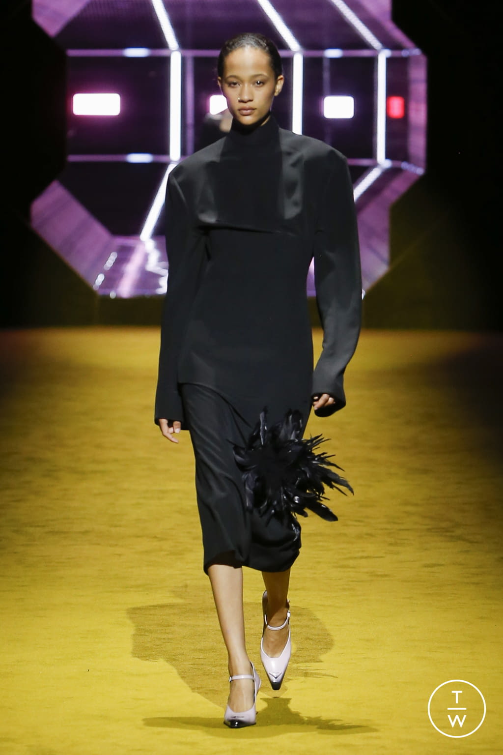Fashion Week Milan Fall/Winter 2022 look 52 from the Prada collection womenswear