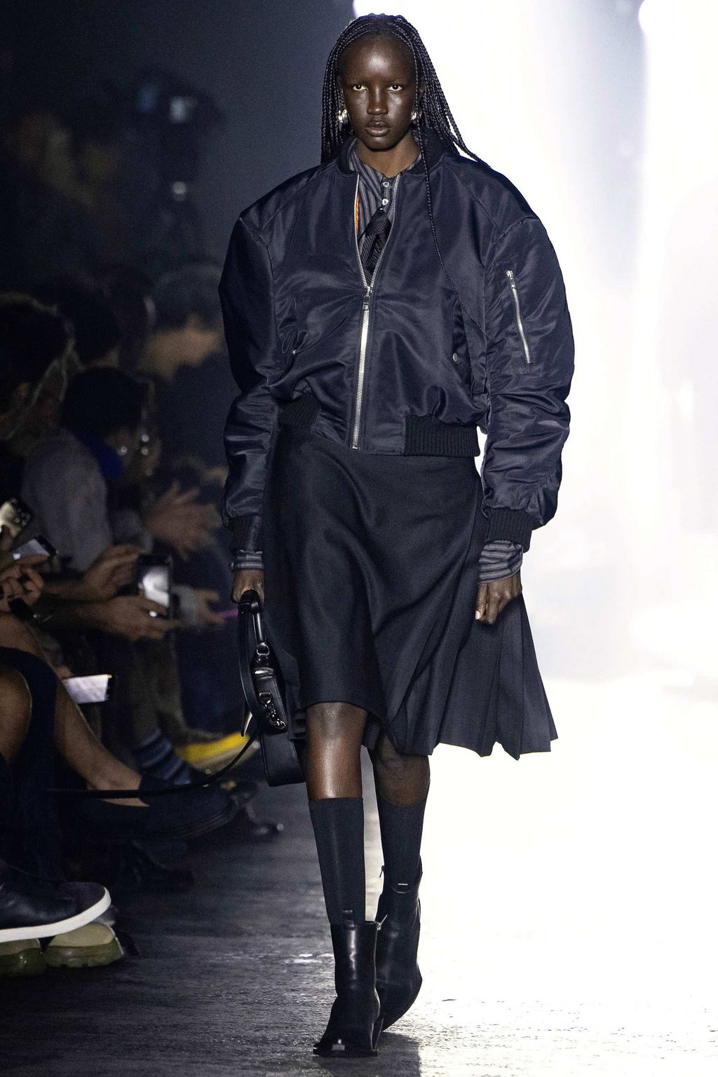 Fashion Week Milan Fall/Winter 2023 look 17 de la collection Jordanluca menswear