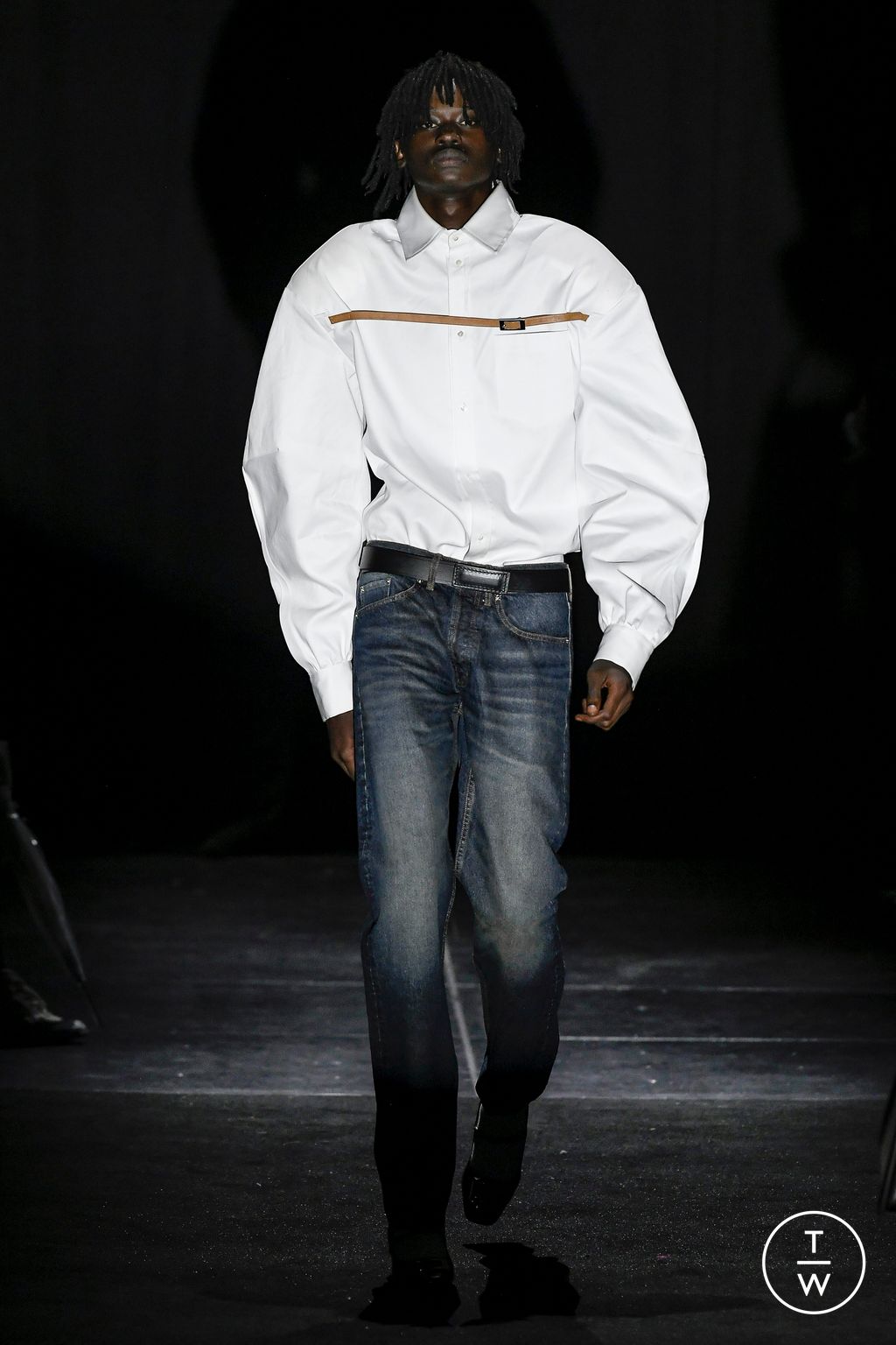 Fashion Week New York Spring/Summer 2023 look 25 from the Luar collection 女装