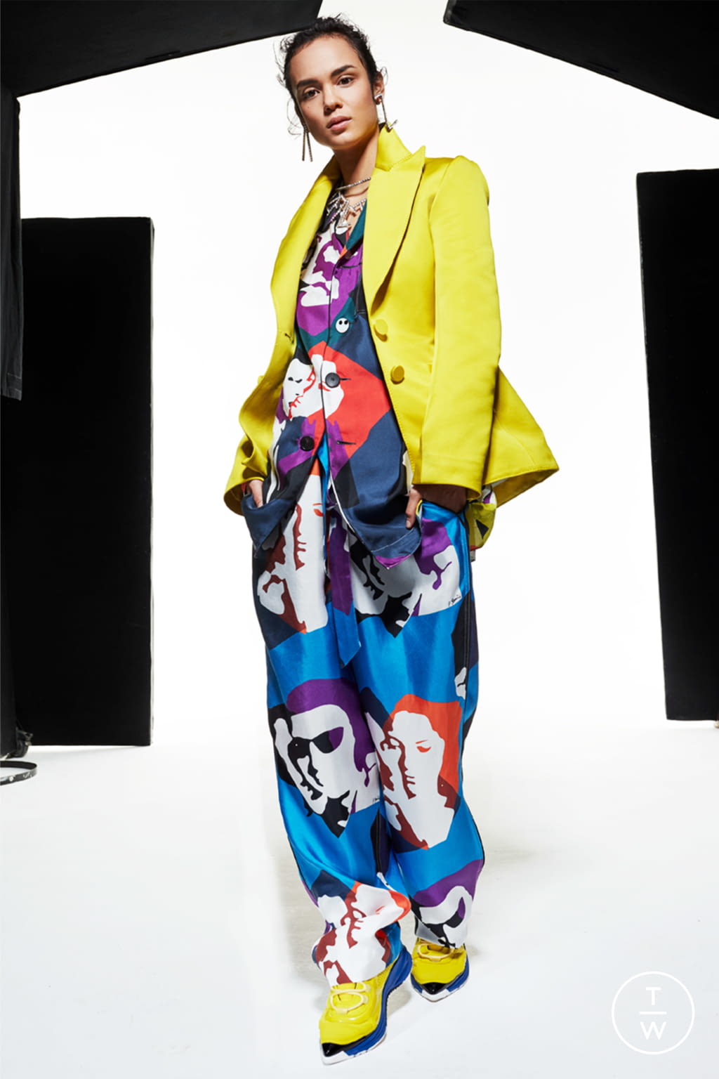 Fashion Week Paris Spring/Summer 2021 look 53 from the AZ Factory collection couture