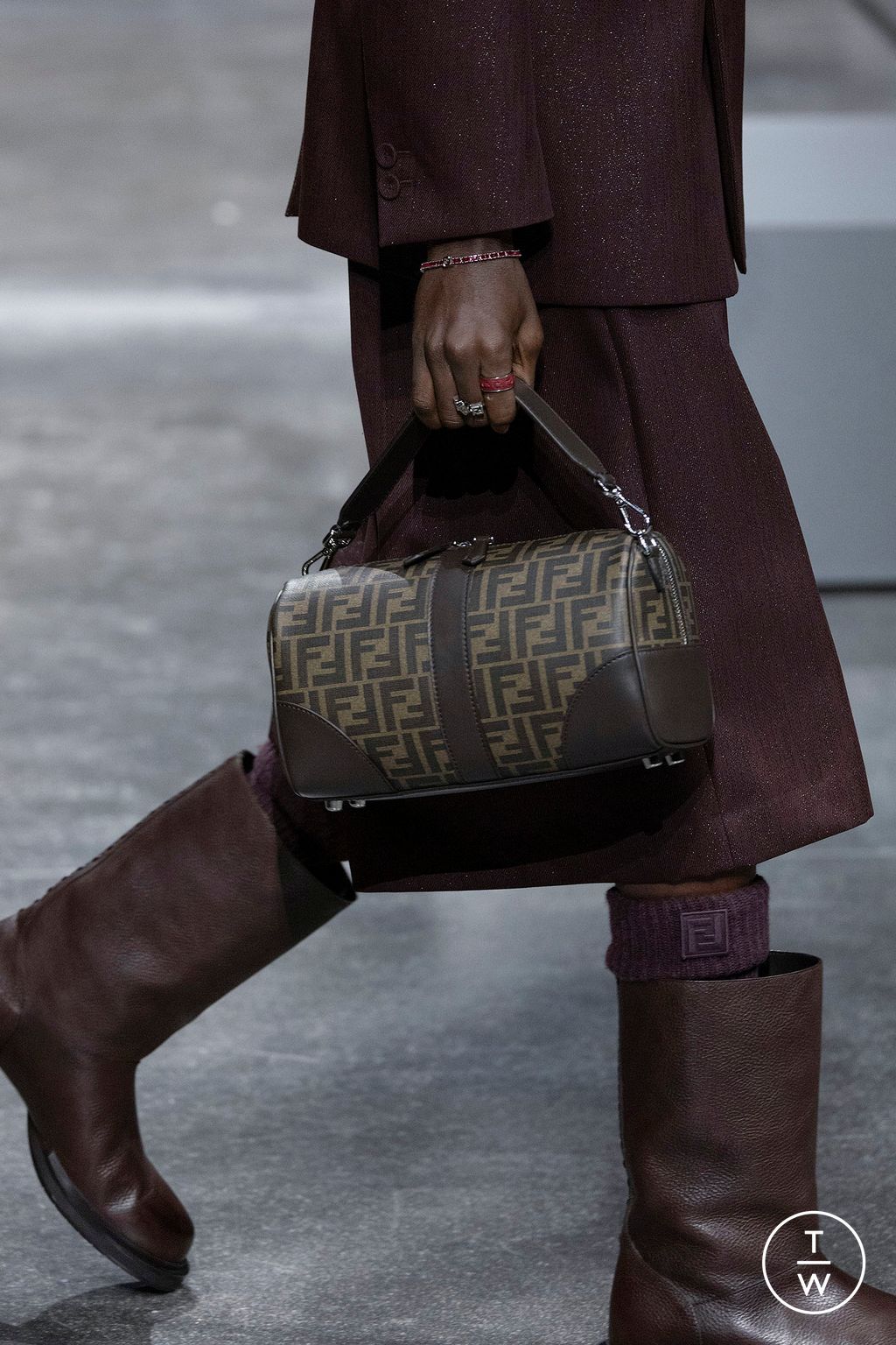 Fashion Week Paris Fall/Winter 2024 look 76 from the Fendi collection menswear accessories