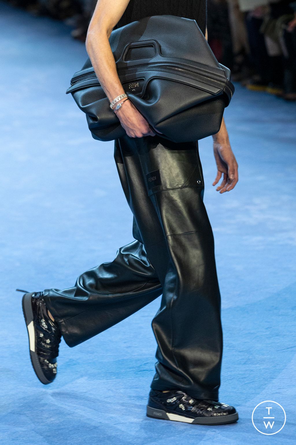 Fashion Week Milan Spring/Summer 2023 look 59 from the Fendi collection 男装配饰
