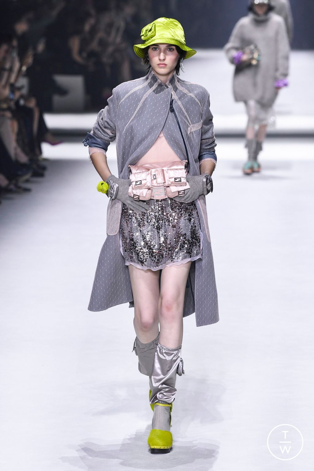 Fashion Week New York Resort 2023 look 5 from the Fendi collection womenswear