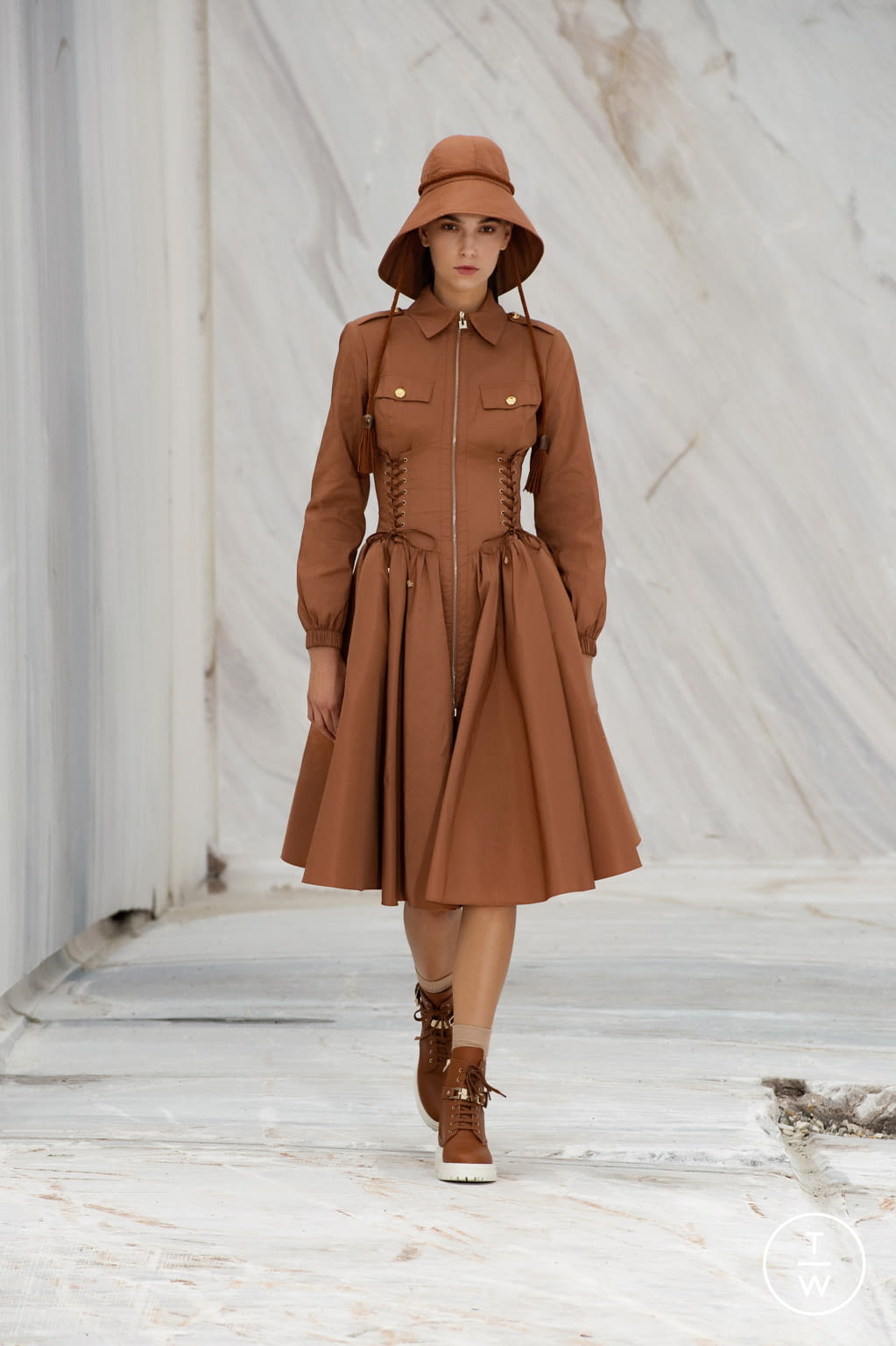 Fashion Week Milan Spring/Summer 2022 look 54 de la collection Elisabetta Franchi womenswear