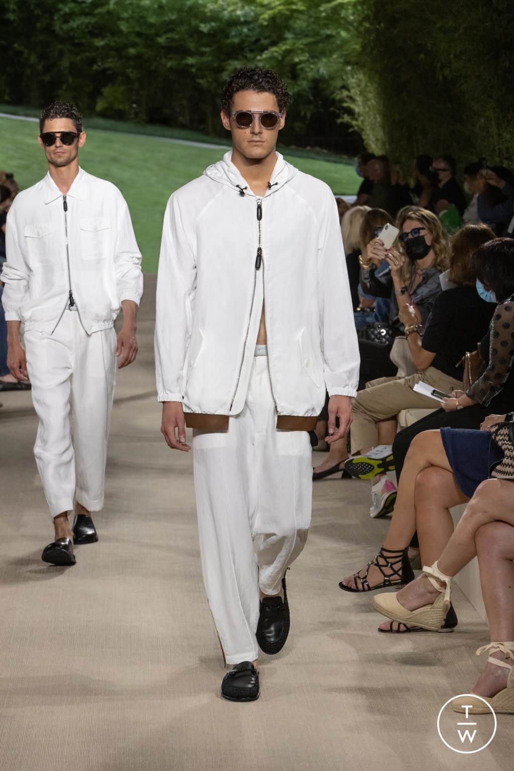 Fashion Week Milan Spring/Summer 2022 look 55 from the Giorgio Armani collection menswear