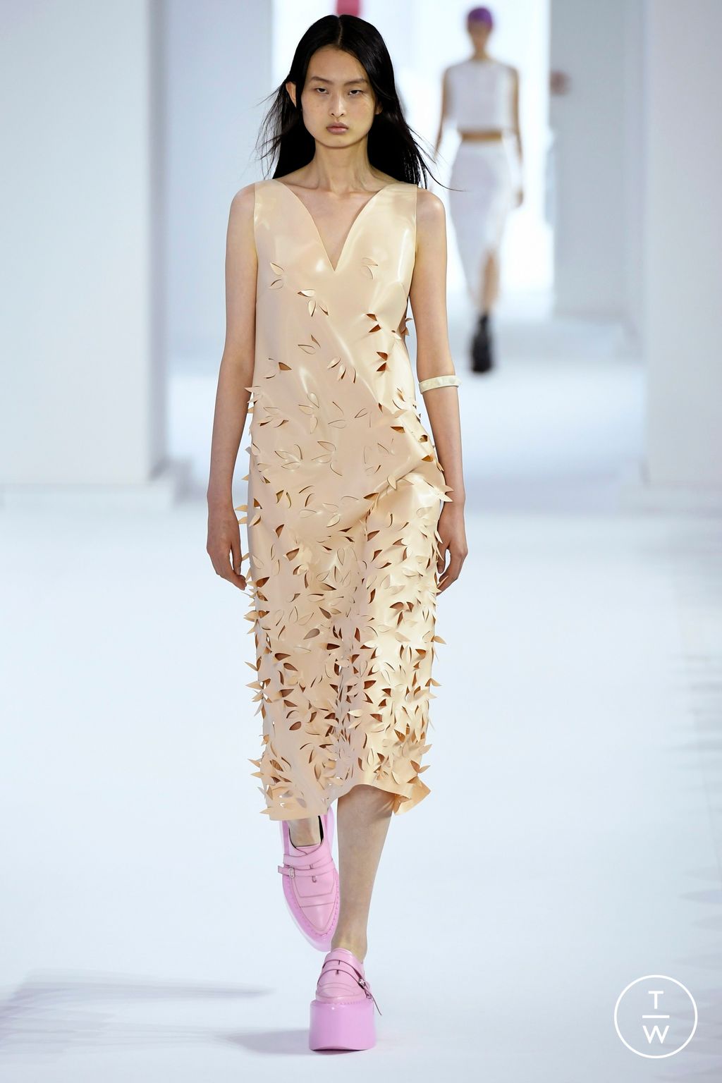 Fashion Week Paris Spring/Summer 2023 look 26 de la collection Shang Xia womenswear