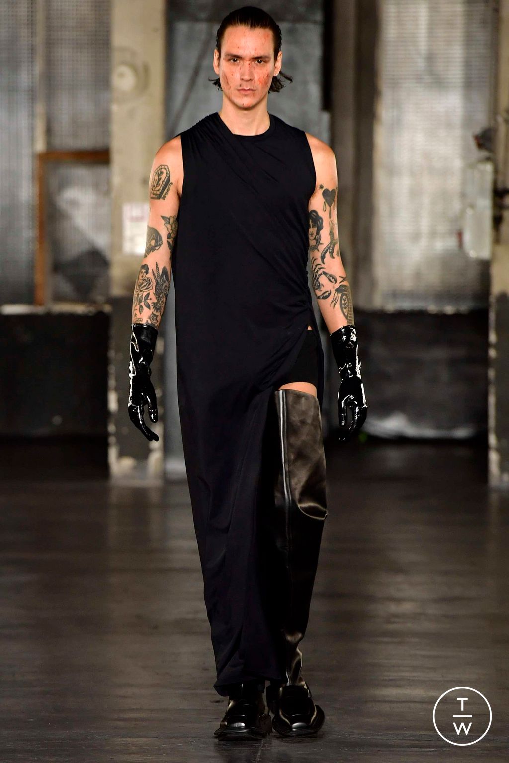 Fashion Week Paris Fall/Winter 2023 look 19 from the Louis Gabriel Nouchi collection 男装