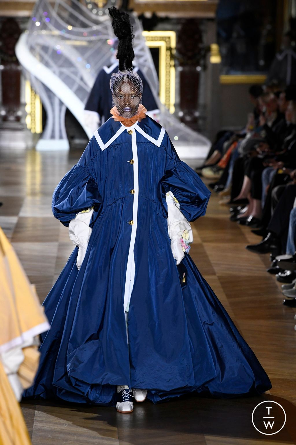 Fashion Week Paris Spring/Summer 2023 look 9 from the Thom Browne collection 女装