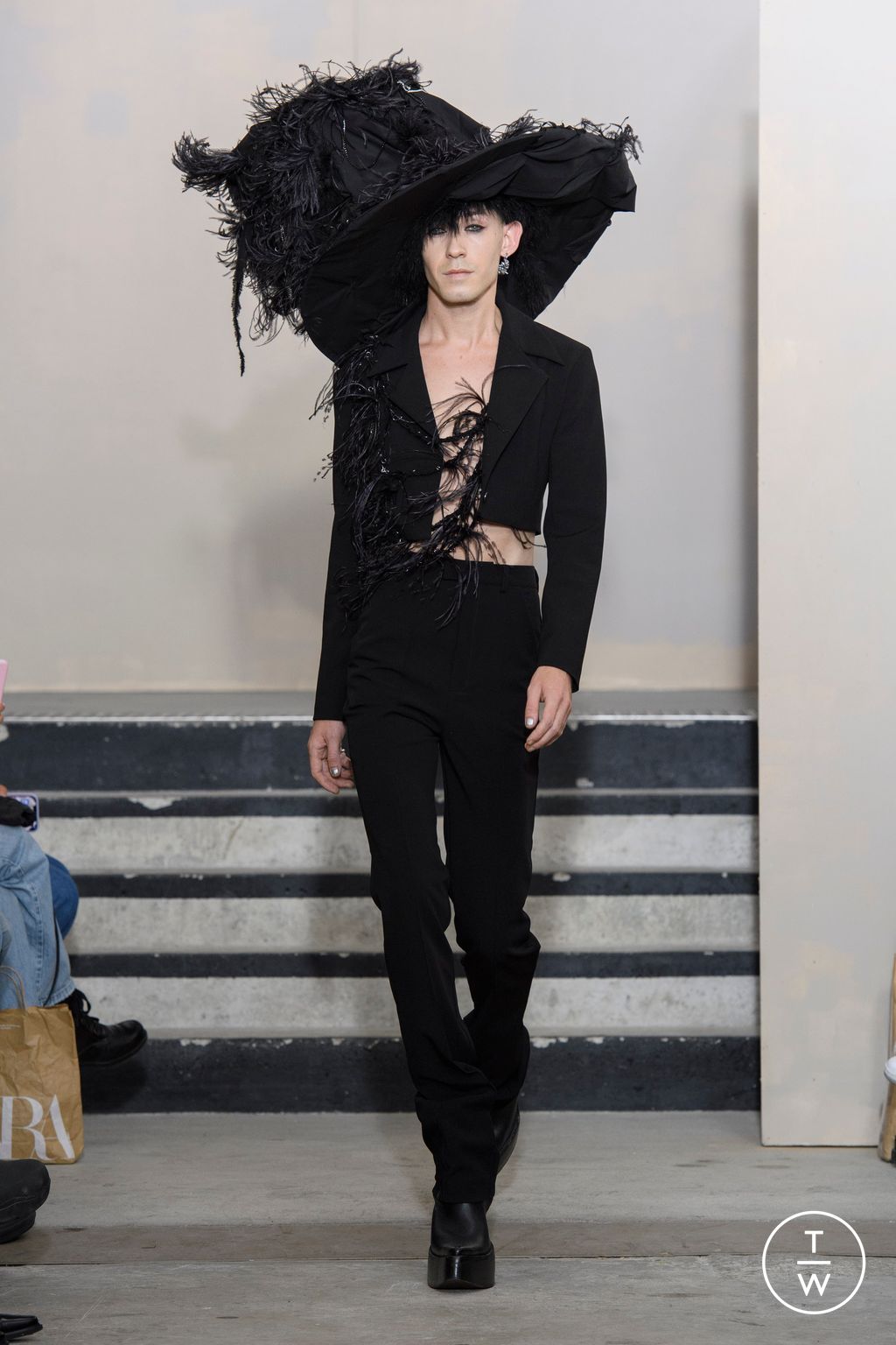 Fashion Week Paris Spring/Summer 2023 look 7 from the WEINSANTO collection womenswear