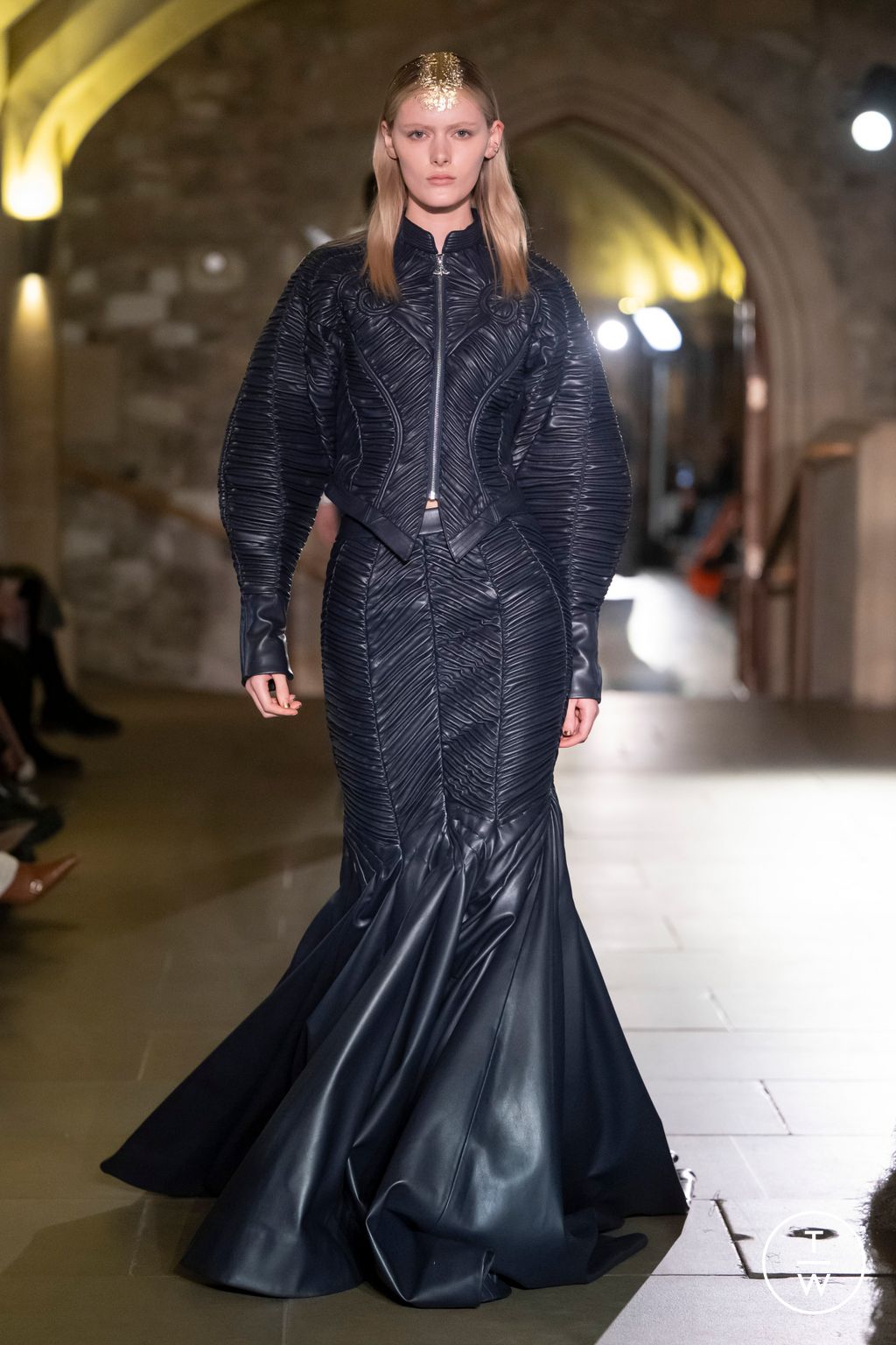 Fashion Week London Fall/Winter 2024 look 56 from the MITHRIDATE collection 女装