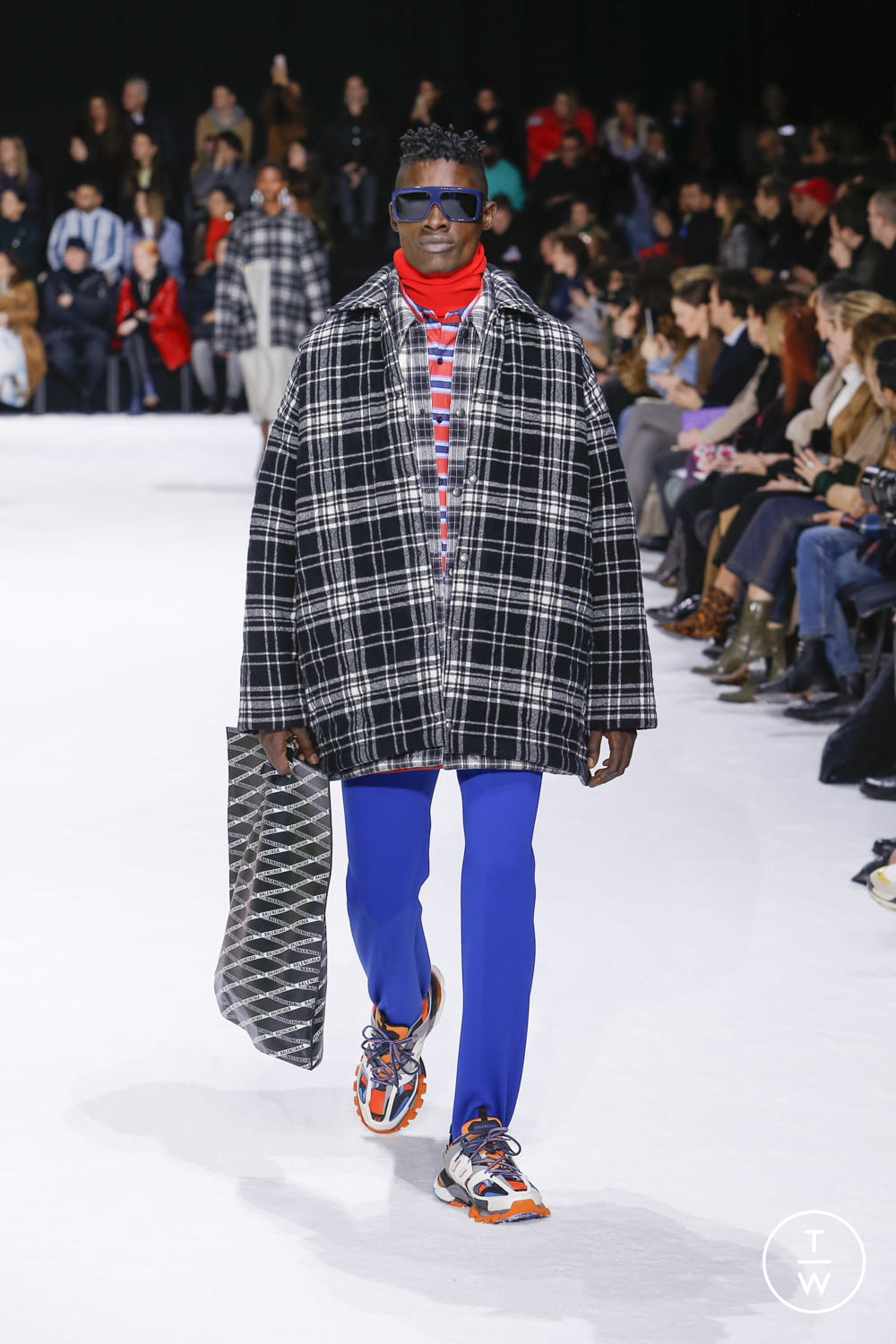 Fashion Week Paris Fall/Winter 2018 look 55 de la collection Balenciaga womenswear