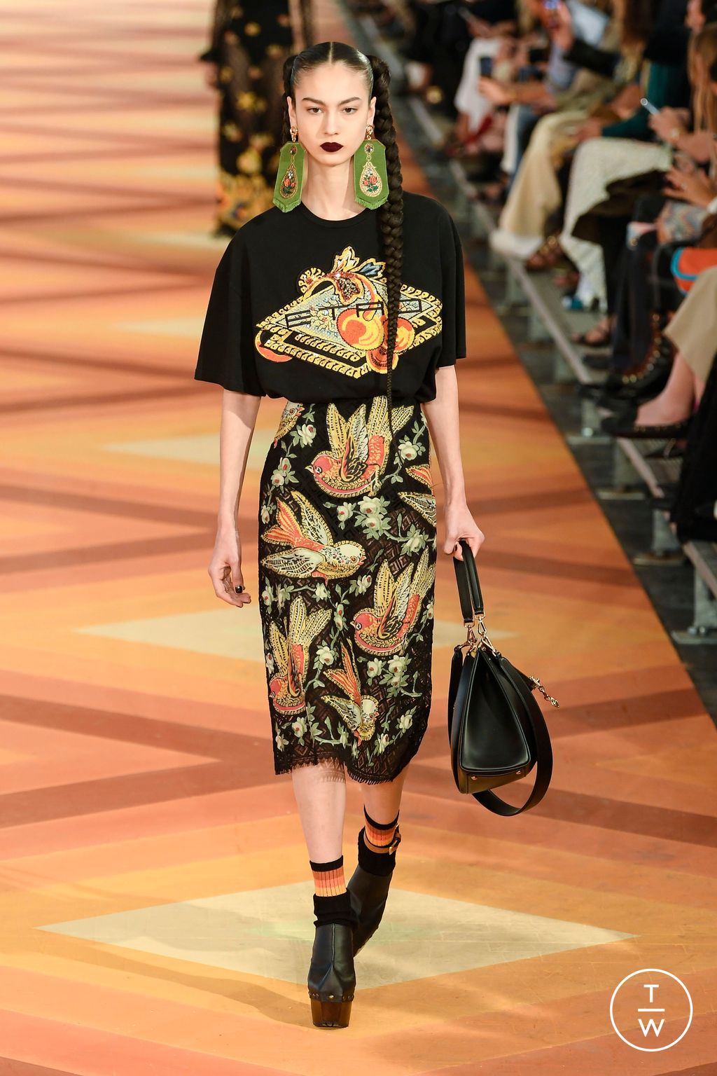 Fashion Week Milan Spring/Summer 2023 look 39 from the Etro collection womenswear
