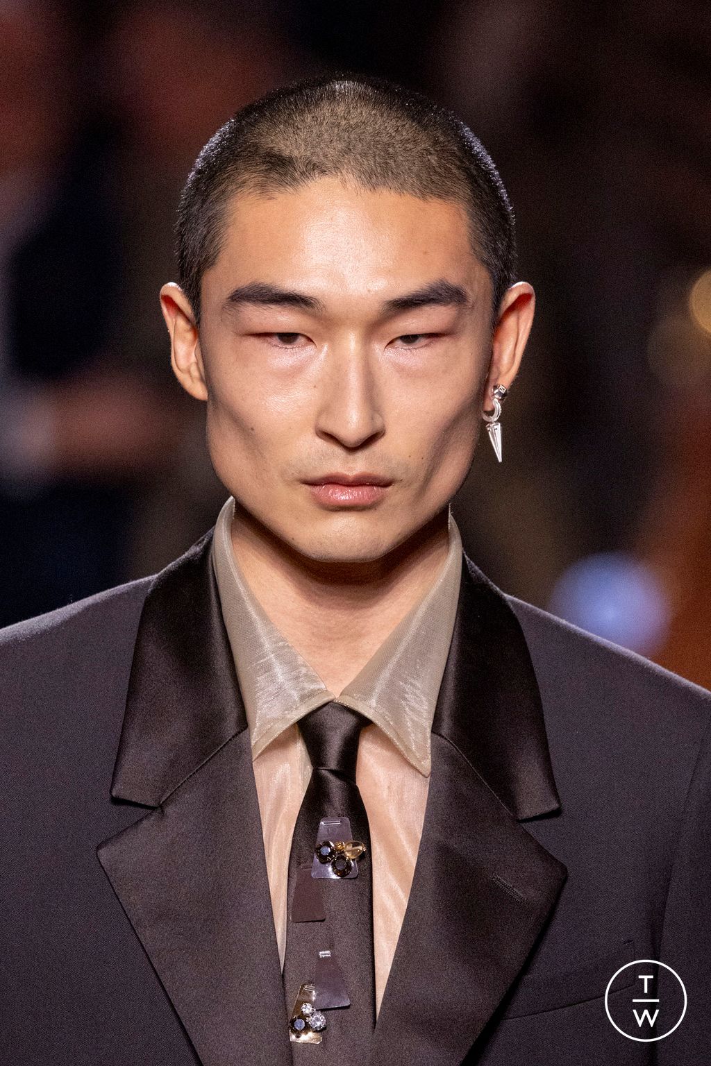 Fashion Week Milan Fall/Winter 2025 look 164 from the Fendi collection 女装配饰