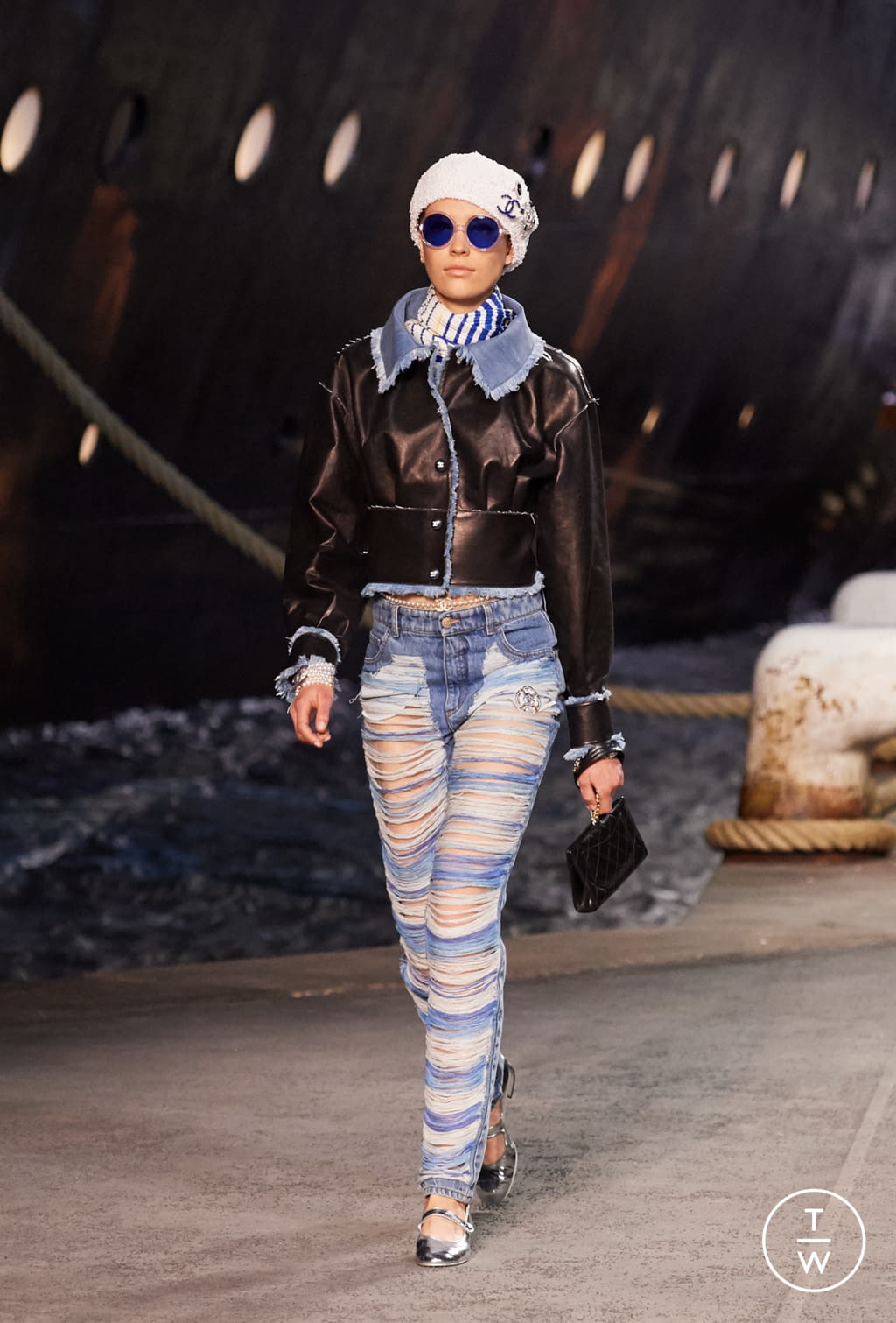 Fashion Week Paris Resort 2019 look 56 from the Chanel collection 女装