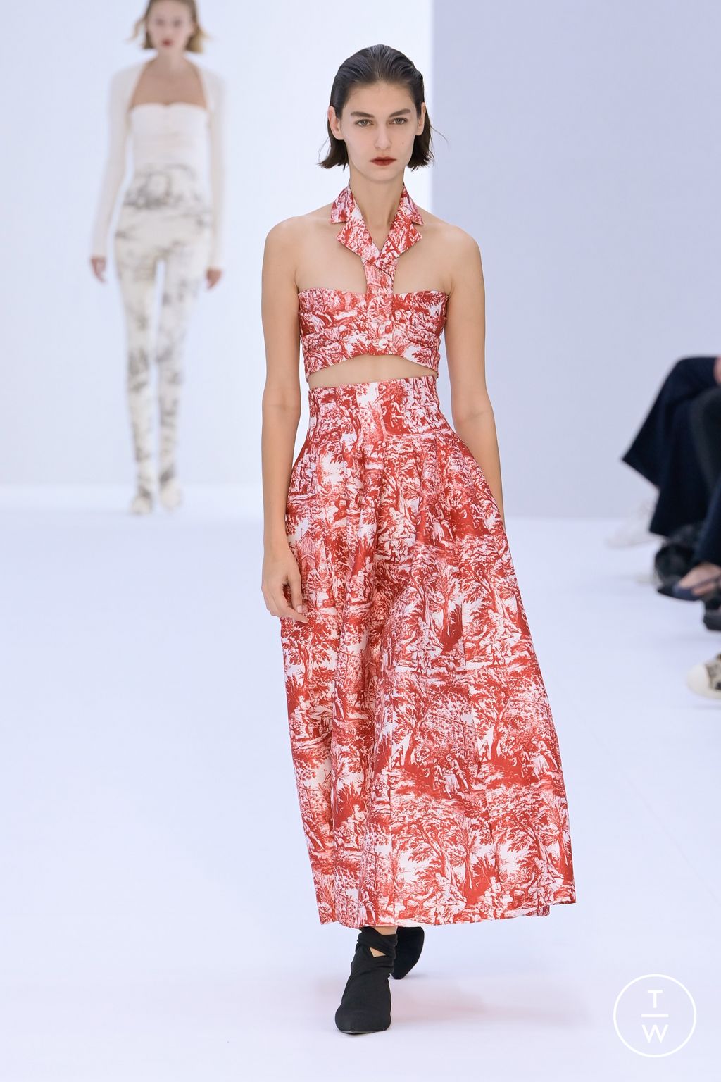 Fashion Week Milan Spring/Summer 2023 look 22 from the Philosophy di Lorenzo Serafini collection womenswear