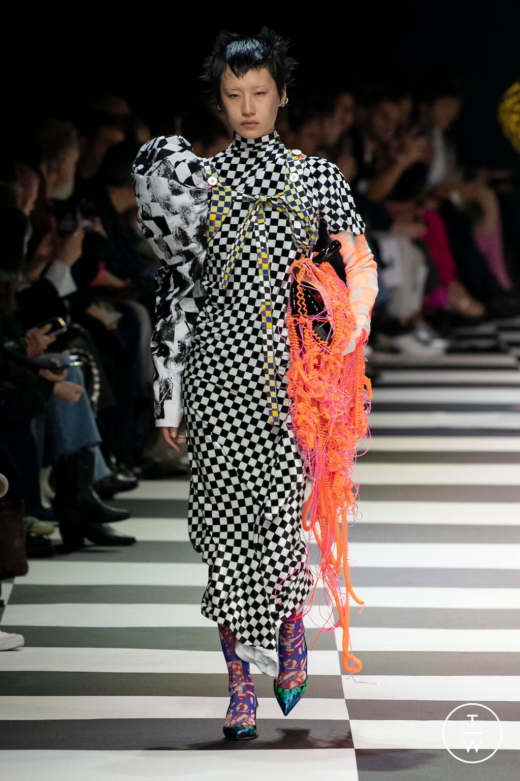 Fashion Week Milan Spring/Summer 2023 look 17 de la collection Matty Bovan womenswear