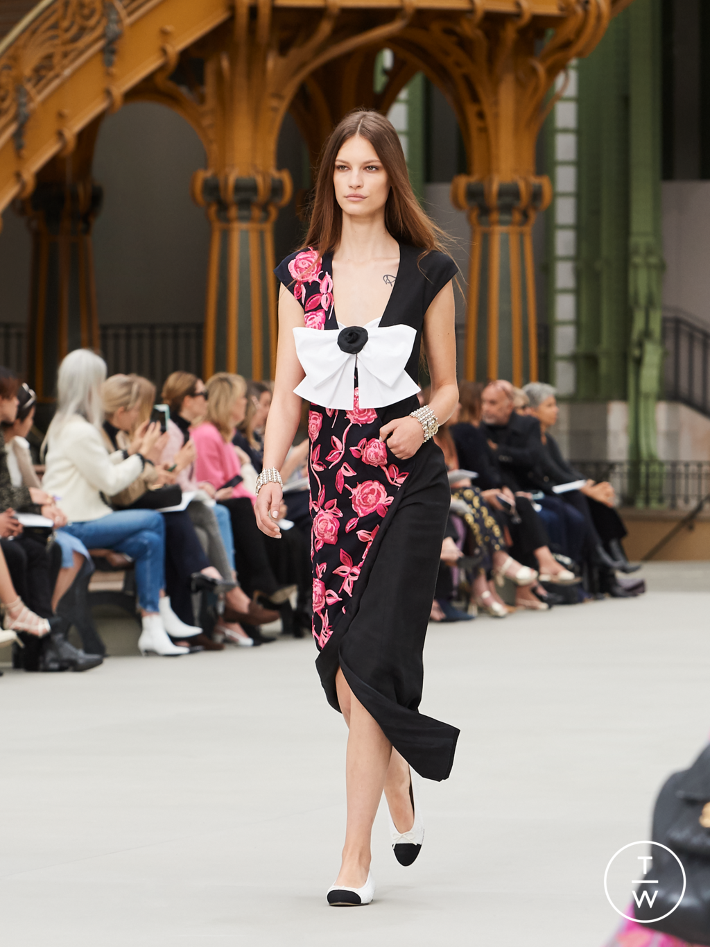 Fashion Week Paris Resort 2020 look 57 from the Chanel collection womenswear