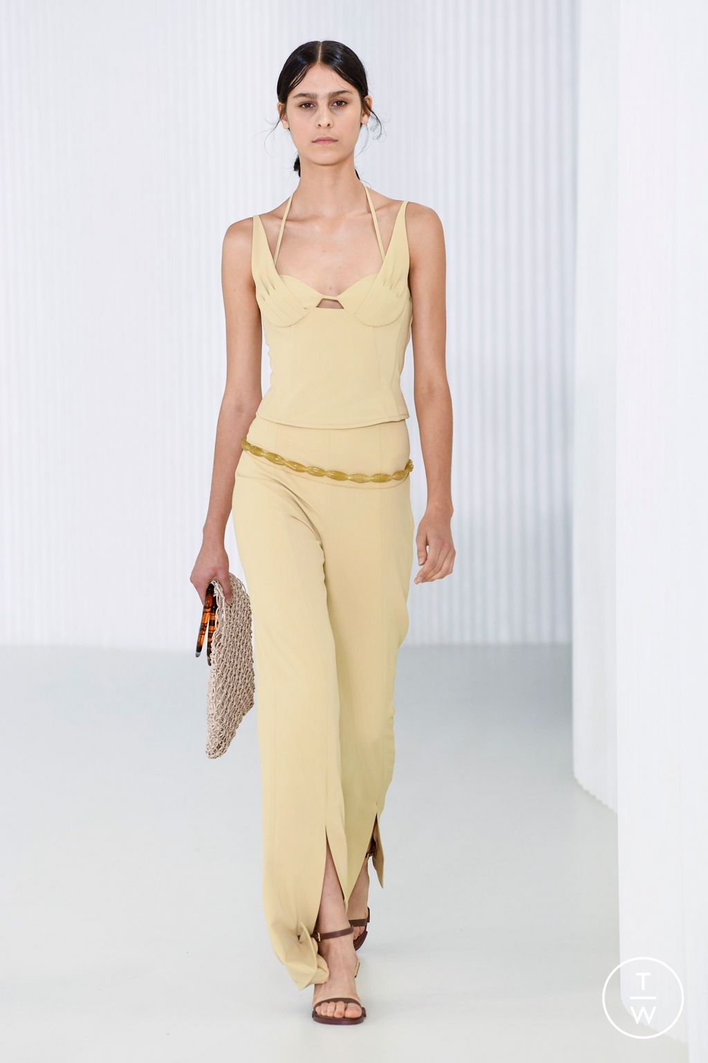 Fashion Week New York Spring/Summer 2023 look 5 de la collection Simkhai womenswear