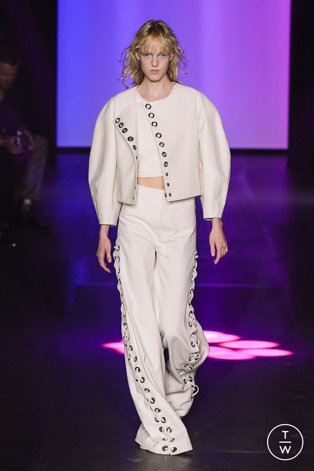 Fashion Week Paris Spring/Summer 2023 look 27 from the Chloé collection womenswear