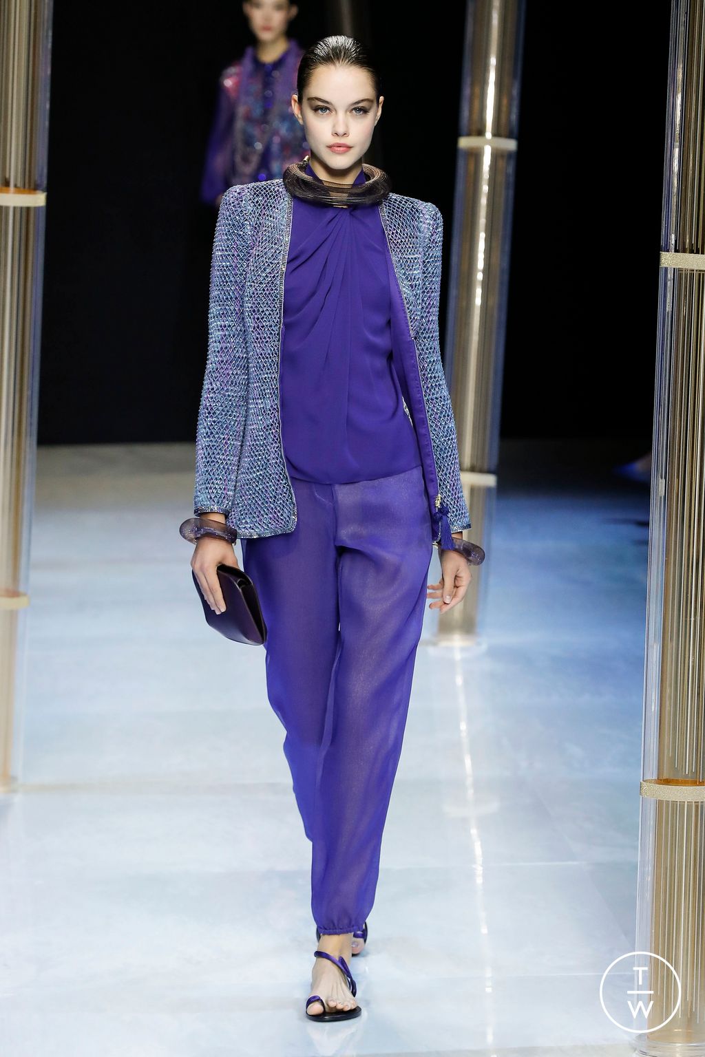 Fashion Week Milan Spring/Summer 2023 look 28 from the Giorgio Armani collection womenswear