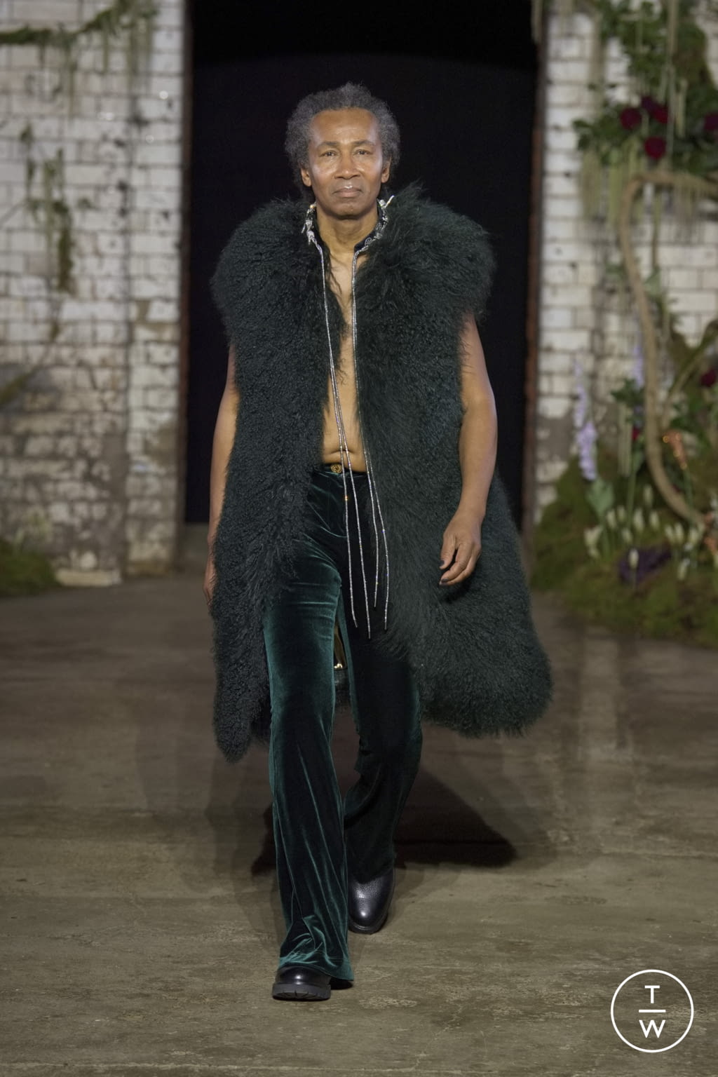Fashion Week London Fall/Winter 2022 look 59 from the MITHRIDATE collection 女装