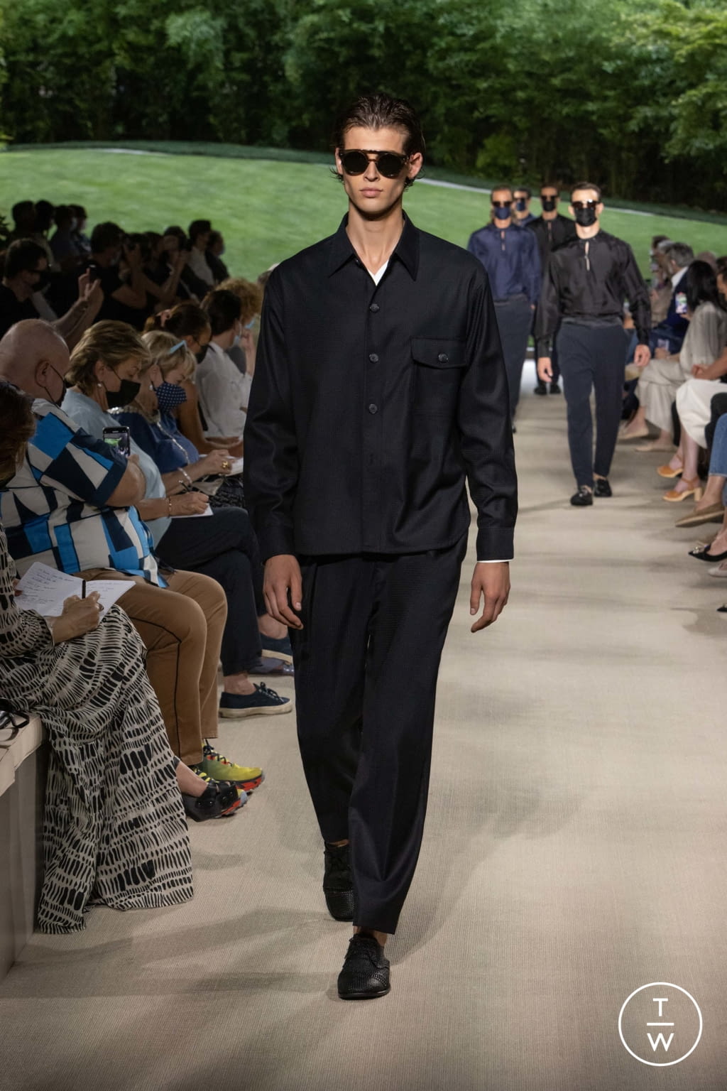 Fashion Week Milan Spring/Summer 2022 look 60 from the Giorgio Armani collection menswear